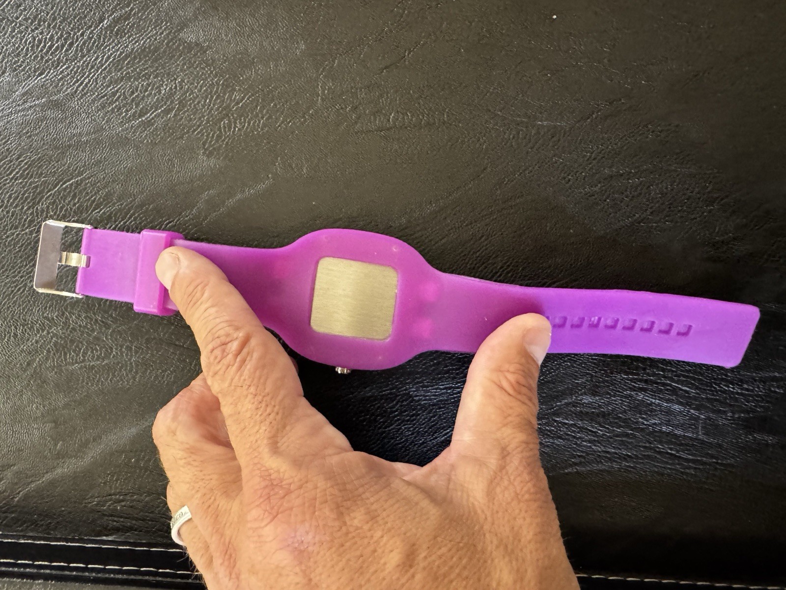 FUNBOY Purple Analog Quartz Wristwatch Silicone Strap Cushion Case 44-47.9mm