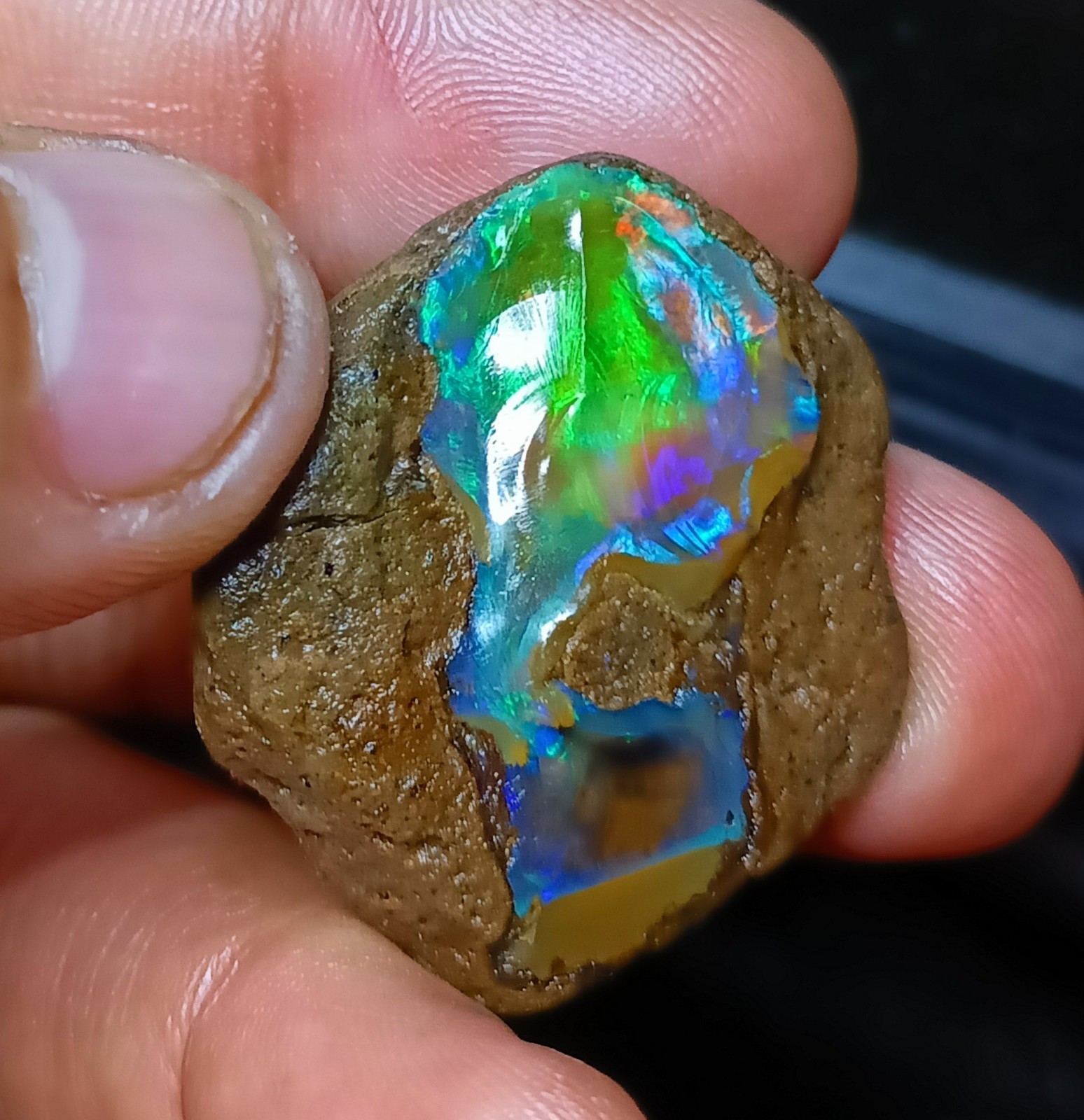 43 Carat, Natural Ethiopian Opal Raw Rough, Multi Flash Gemstone.