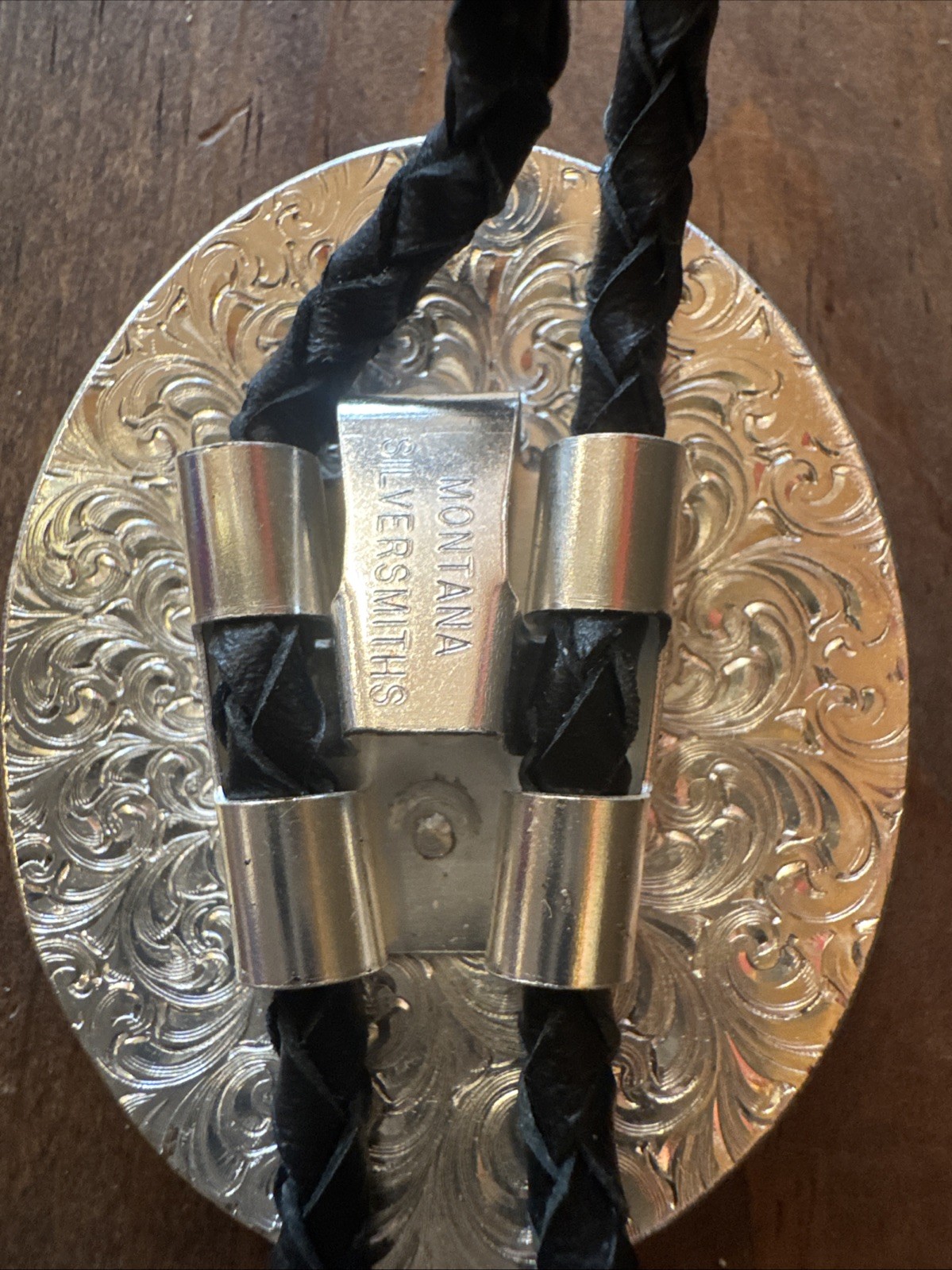 Montana Silversmiths Bull Head Feathers Native American Bolo Tie Silver Tone