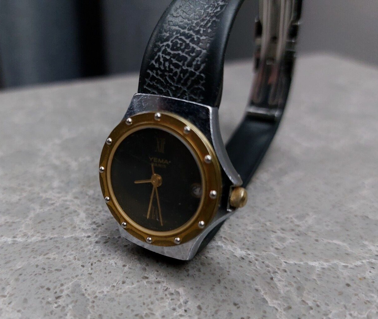 Vintage YEMA Paris Ladies Watch Quartz Watch Screw Down Crown