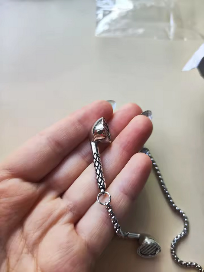 Earbuds Necklace Jewelry 3D Headphones Music Punk Pendant