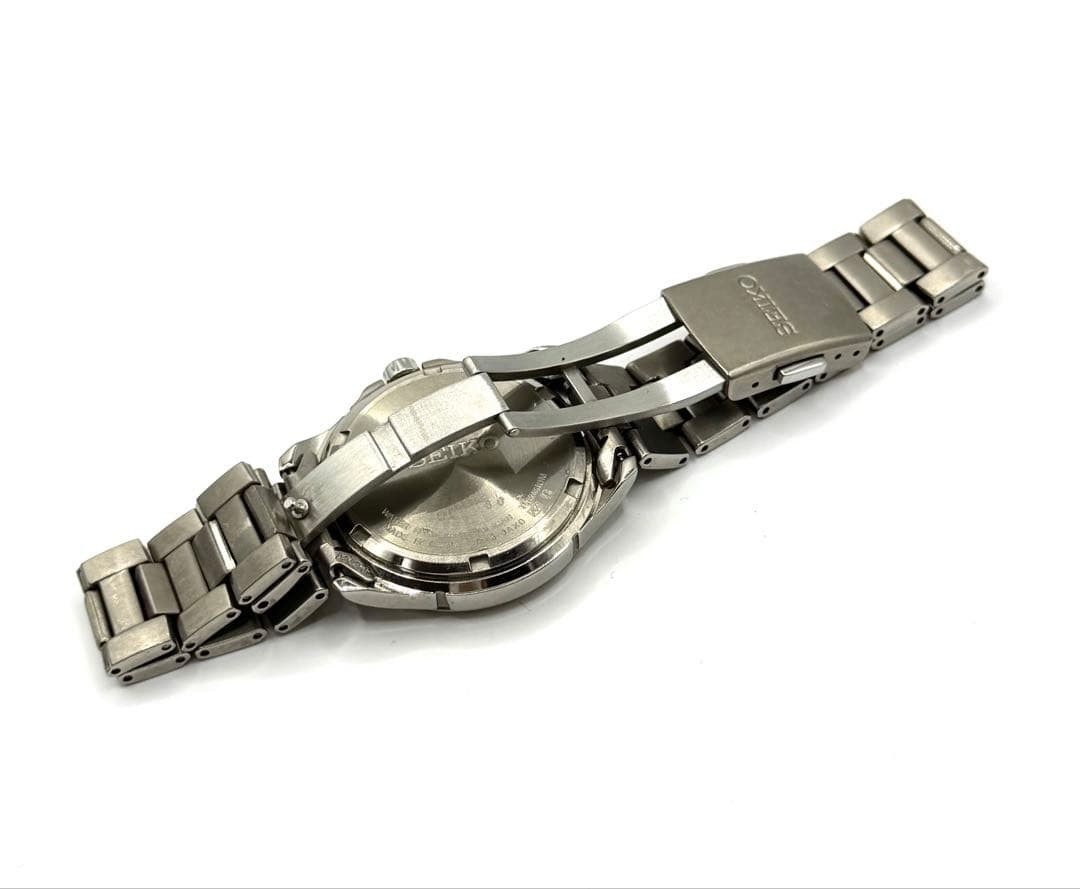 SEIKO SOLAR TITANIUM V145-0AX0 Men’s Watch Date Quartz 3.5cm Clean Working