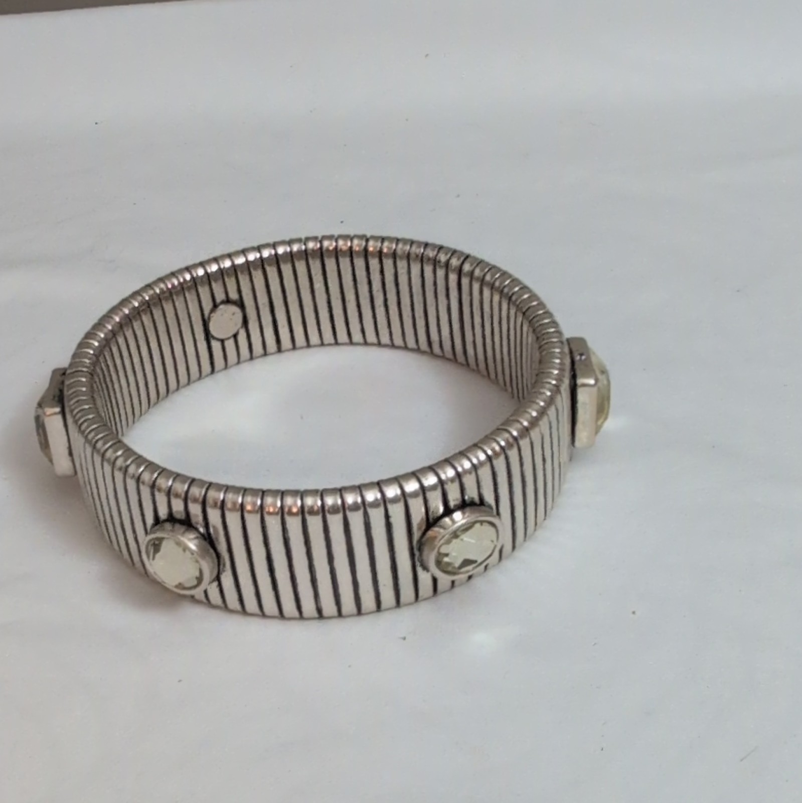 Chico’s Jewelry Set of 3 Stackable Silver Tone Bracelets, Blue Druzy, Gift Pouch