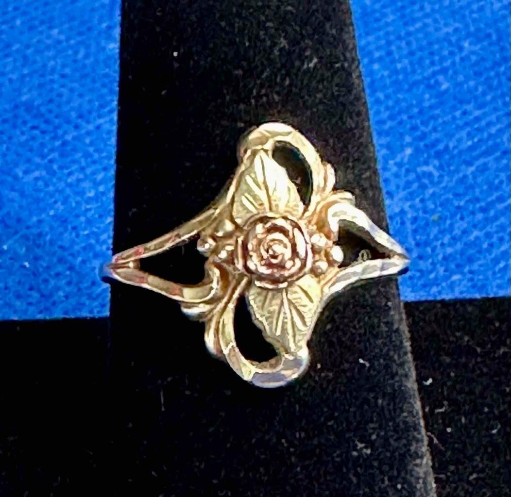Wheeler Manufacturing 10k Multi-Color Gold Leaf & Rose Ring Slightly Less 9.5