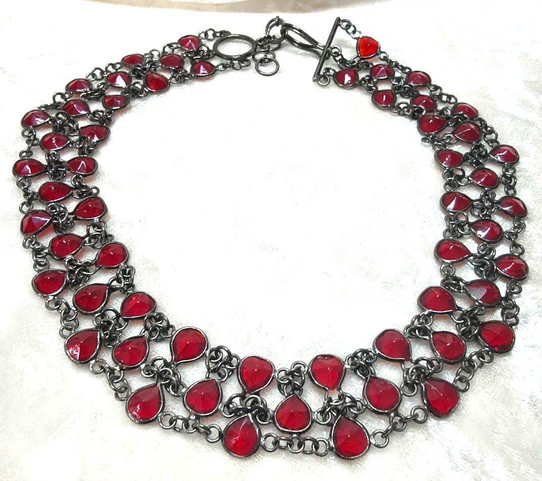 Red Crystal Teardrop Choker Necklace Gunmetal Tone Statement Bib 41-45.5cm