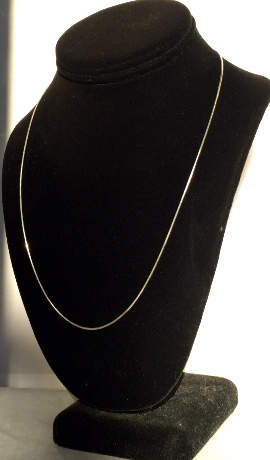 Sterling Silver Marked 925 Made In Italy 22” Round Snake Thin Chain Necklace