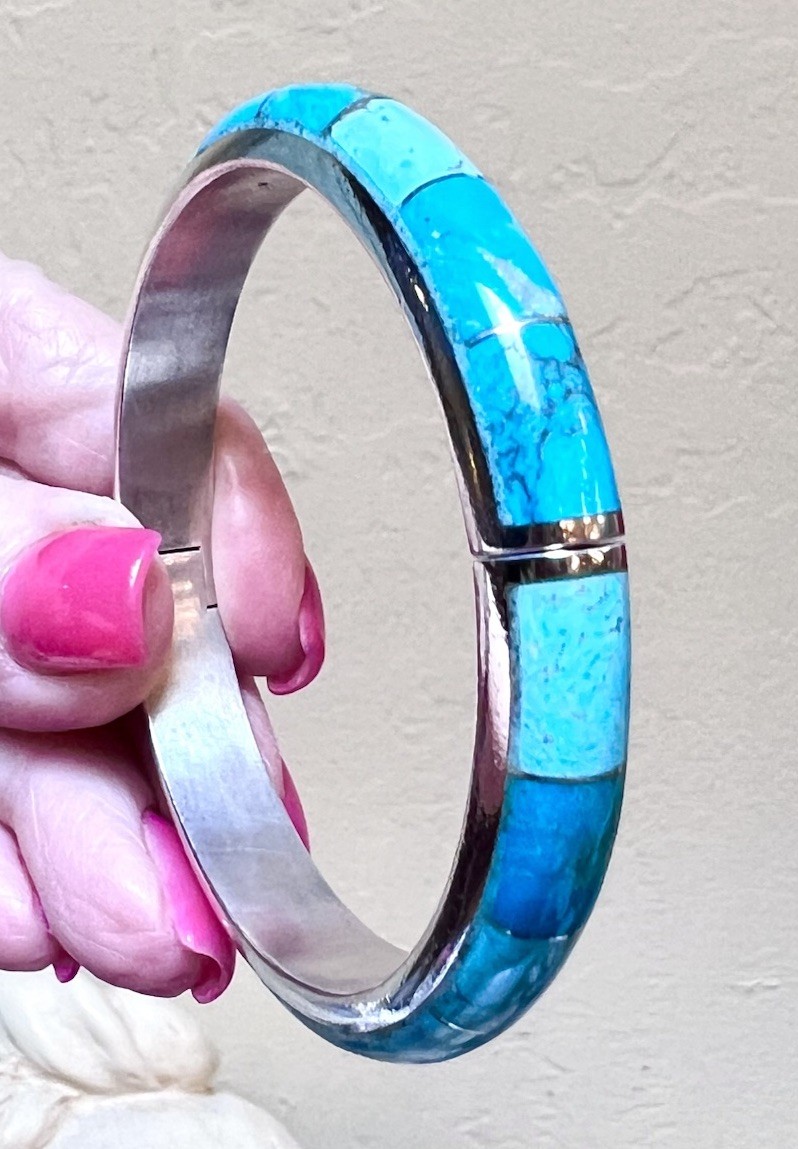 LOVELY Jay King, Desert Rose Trading Sterling Silver & Turquoise Inlay Bracelet