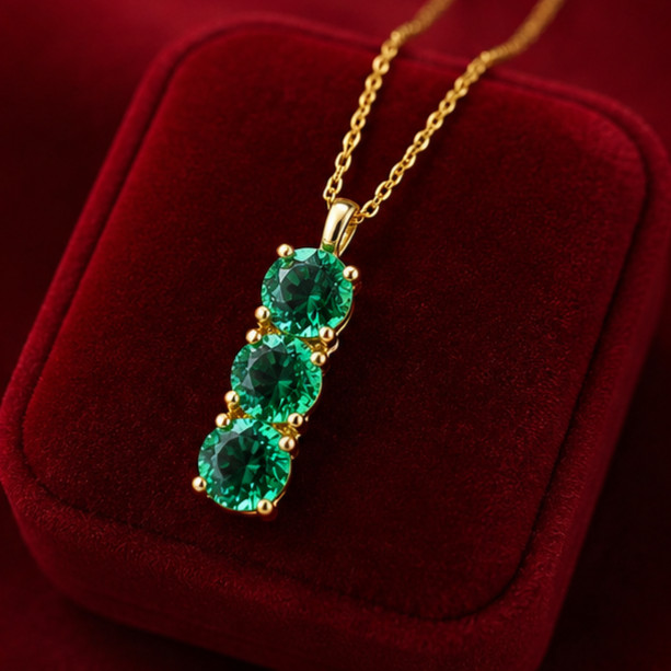 2Ct Round Cut Simulated Emerald Stunning Pendant Necklace 14K Yellow Gold Plated