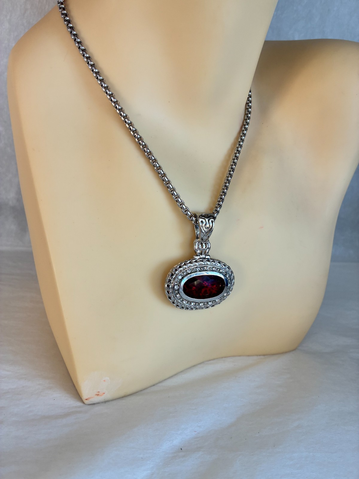 Jewelry Concepts Silver-Tone Interchangeable Jewels Pendant Necklace (3) Stones