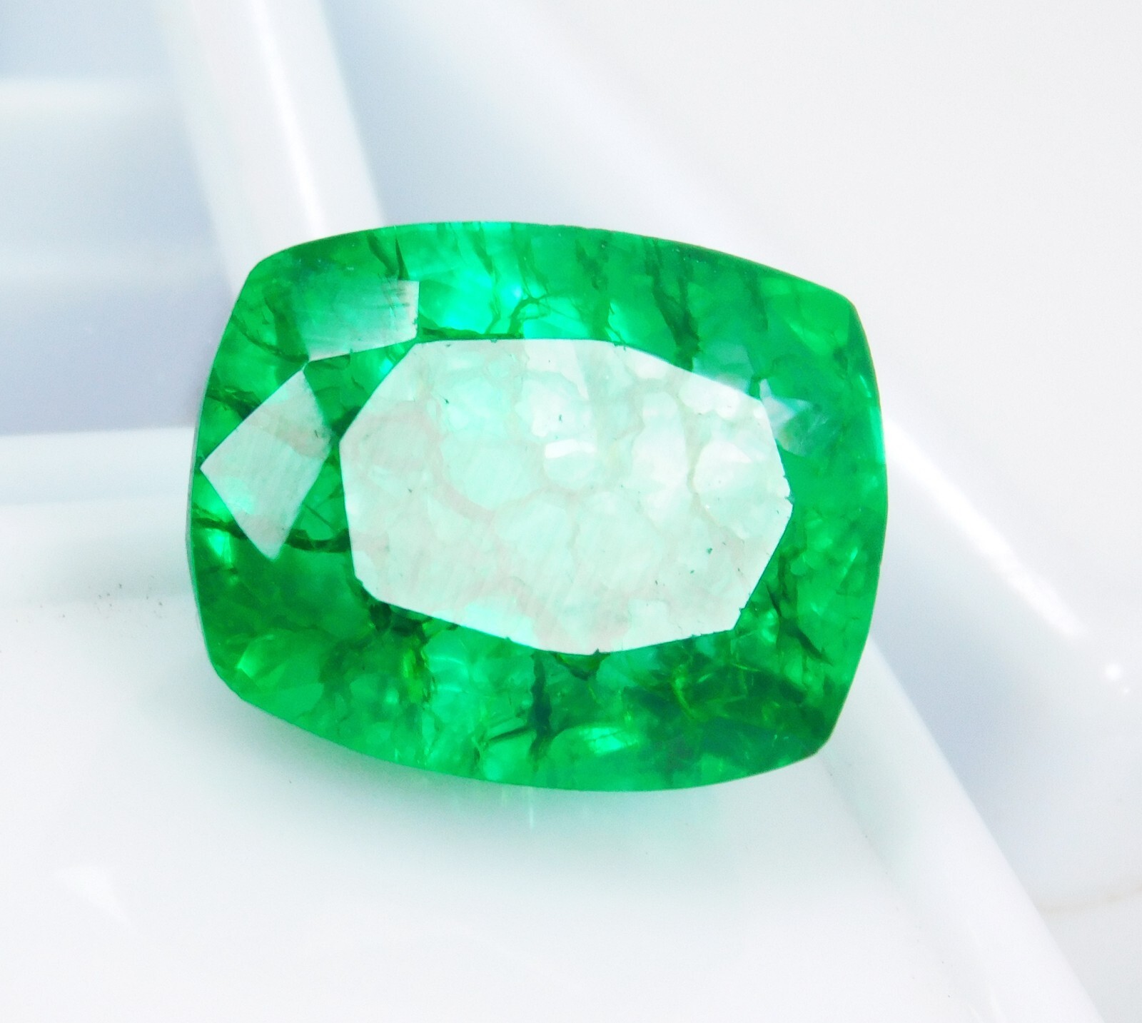 Certified 10.00 Ct Natural Beautiful Colombian Quartz Loose Gemstone