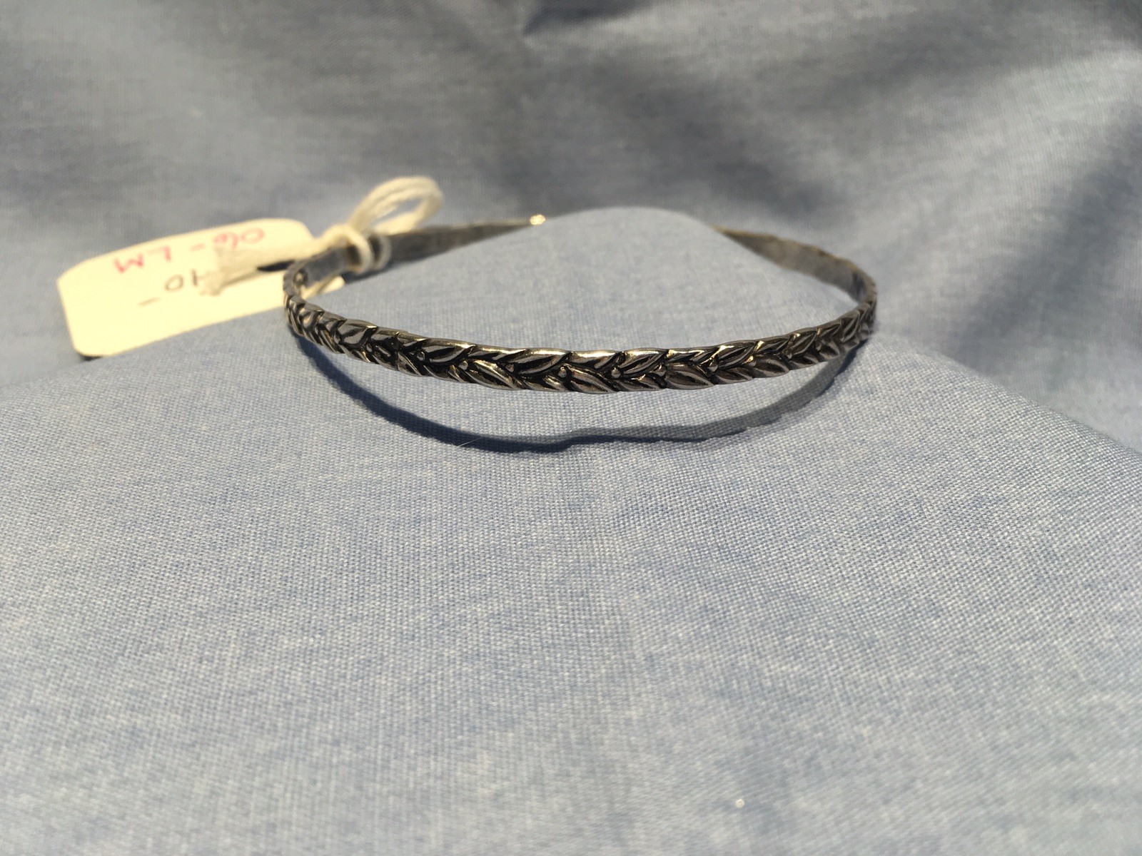 925 Sterling Bangle Bracelet Size 7 Leaf Design 8.8 Grams