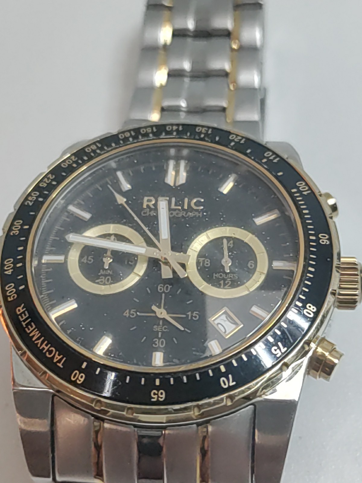 Relic Mens 50 Meters 165 Feet Water Resistant ZR66050