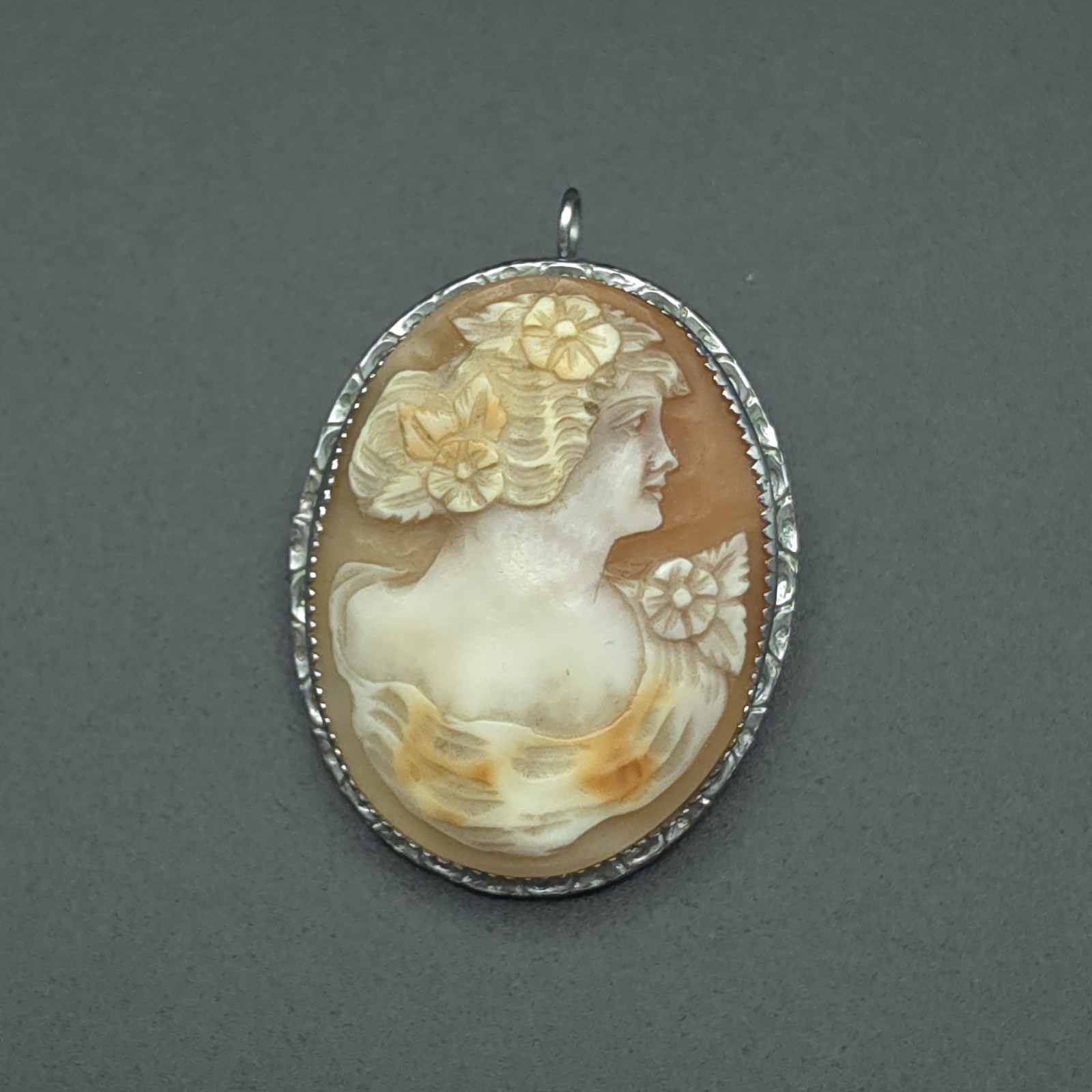 Antique Art Deco Hand Carved Shell Cameo Pendant Brooch Floral Lady Silver Tone