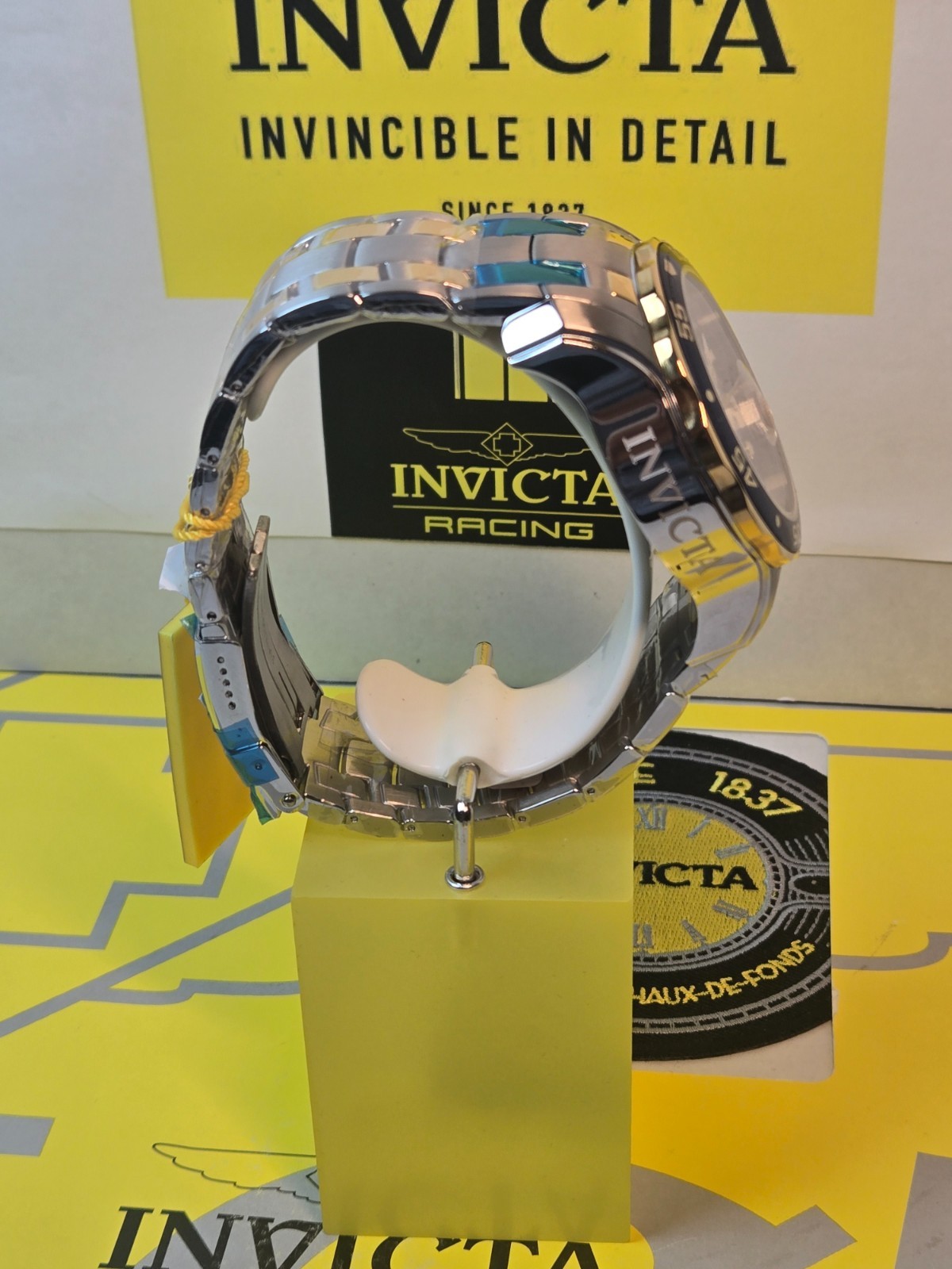 Invicta Pro Diver SCUBA Men’s Watch – 48mm. Steel, Gold with Blue Dial Date NEW!