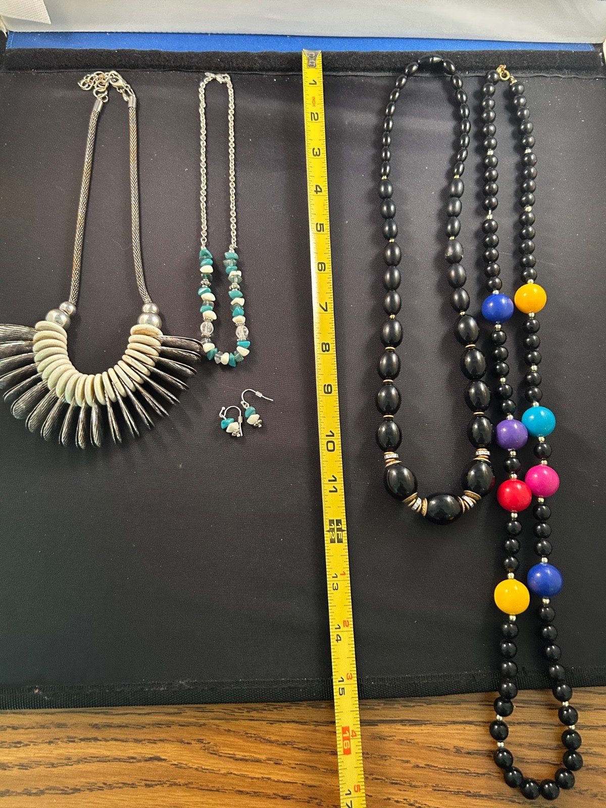 Vintage To Modern Costume Jewelry Lot 100% Wearable Or Resell Necklaces + J26