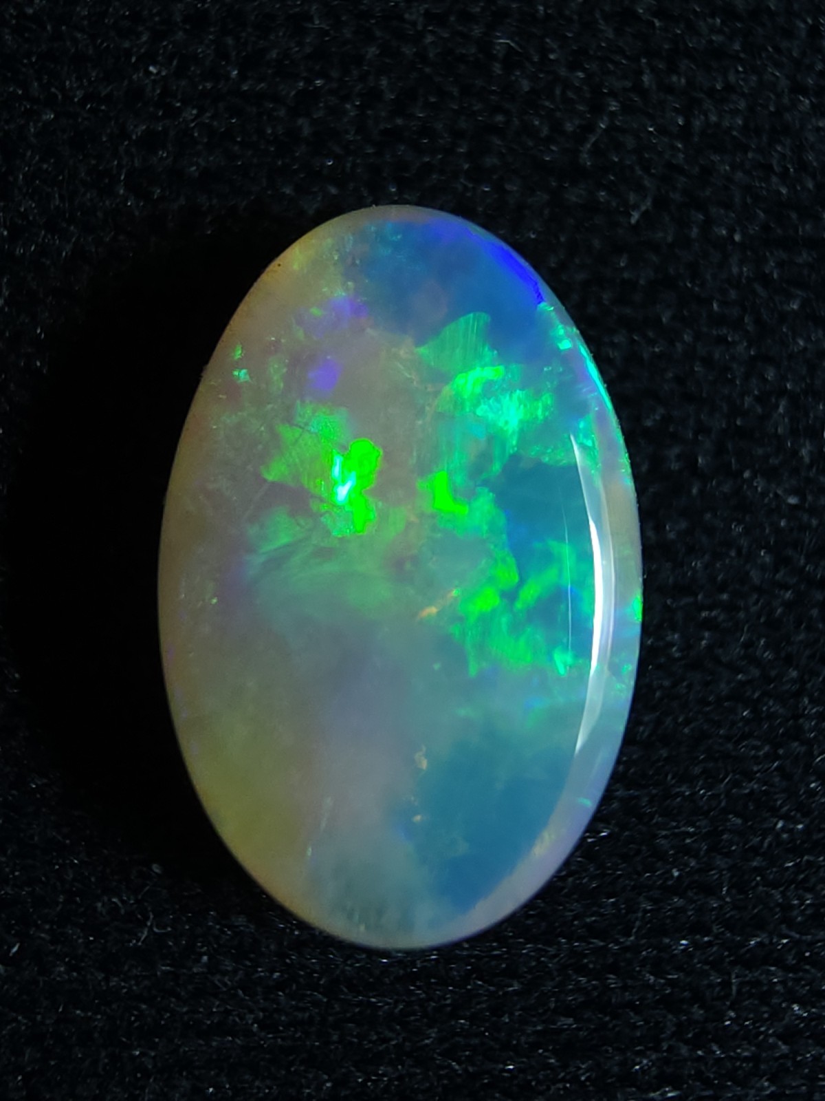 Natural Australian Lightning Ridge Opal 0.90c Radiant Green & Yellow