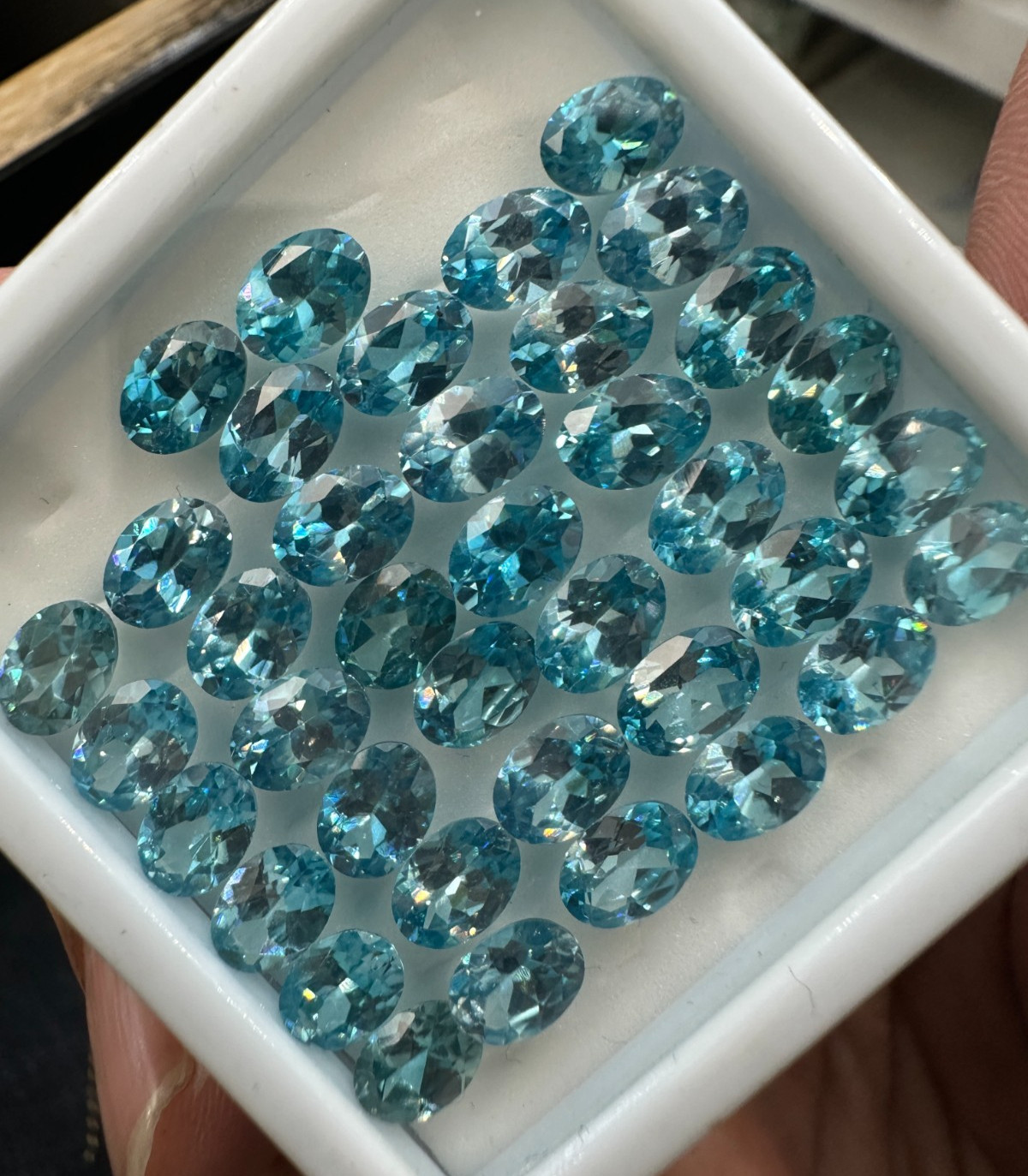 Natural Blue Zircon Oval Gemstone Faceted Cut 5x7mm For Jewelry Making 39.62 Ct.