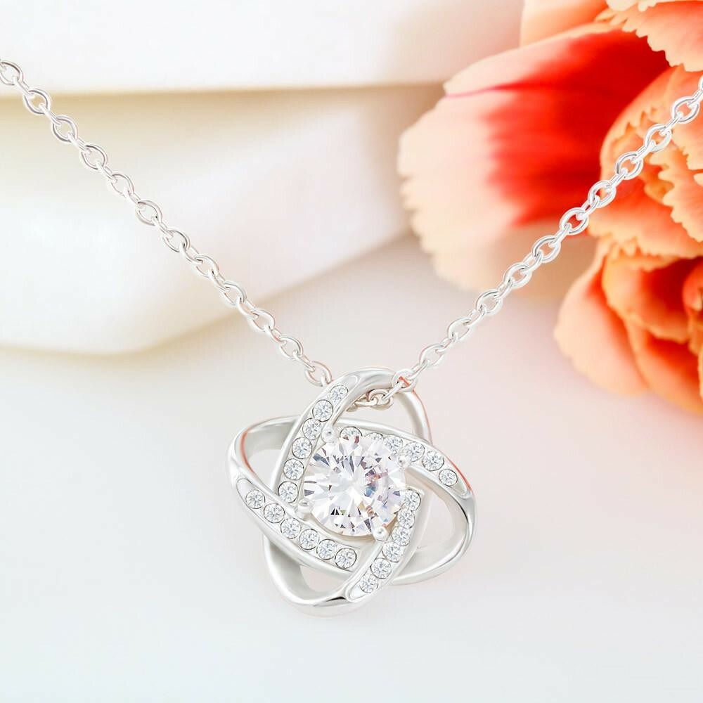 To My Queen Necklace, Birthday Gift for Wife from Husband, Mother’s Day