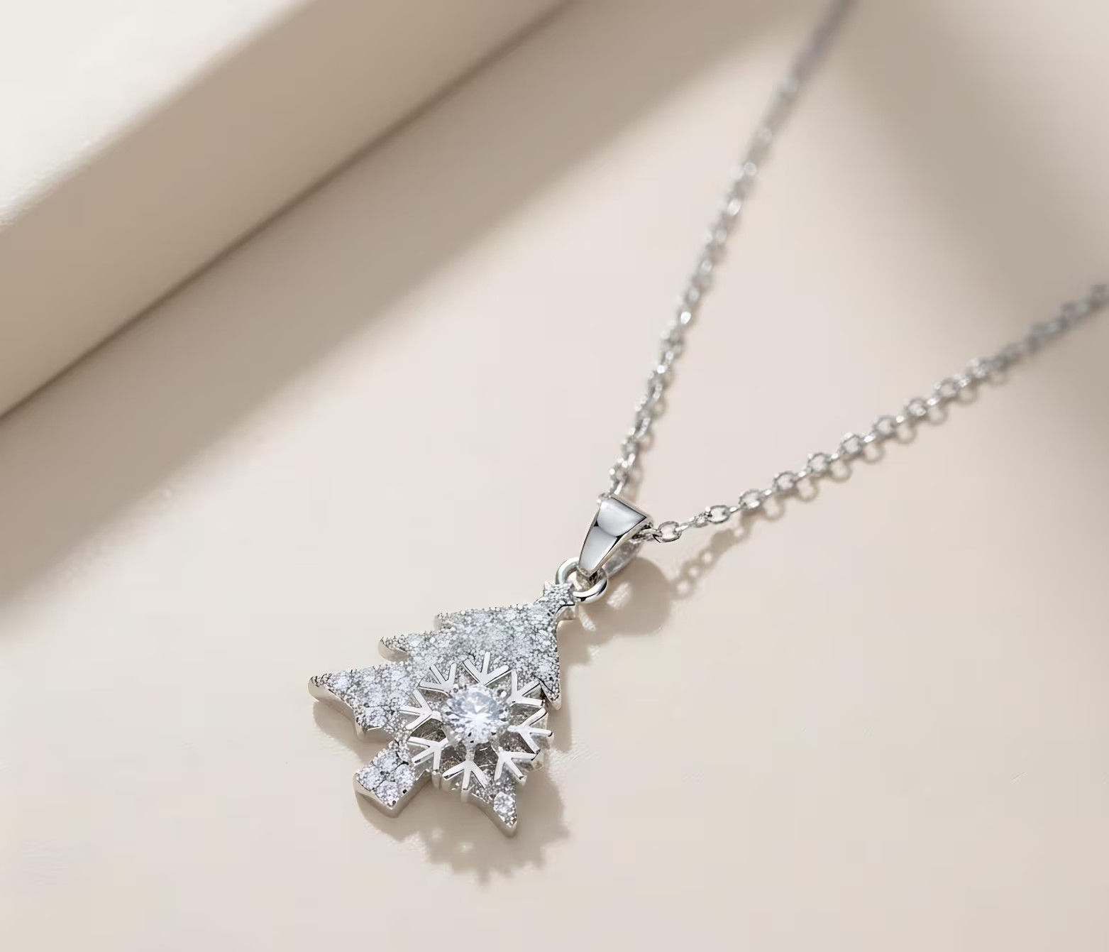 2 ct Round Cut Simulated Diamond Christmas Tree Pendant 14K Yellow Gold Plated