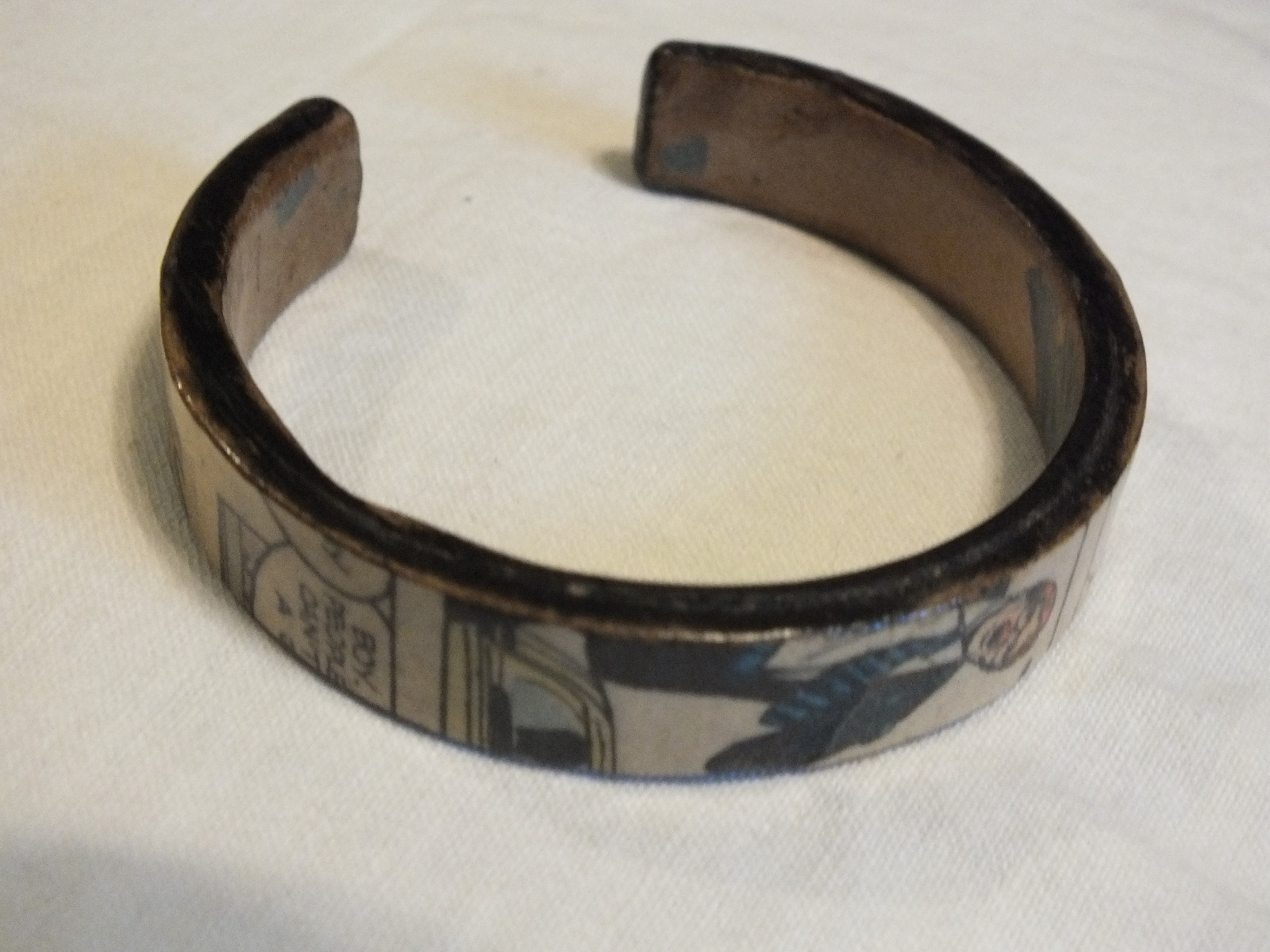 Beautiful Cuff Bracelet Wood Comic Strip Wrapped 2 1/4 Across 1/2 Inch Wide