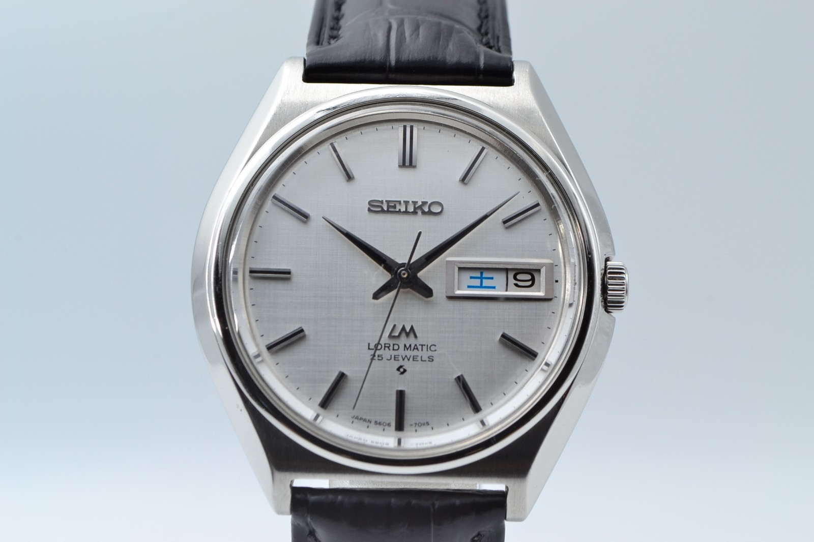 Vintage 1980 SEIKO LORD MATIC 5606-7010 White / OH, Serviced
