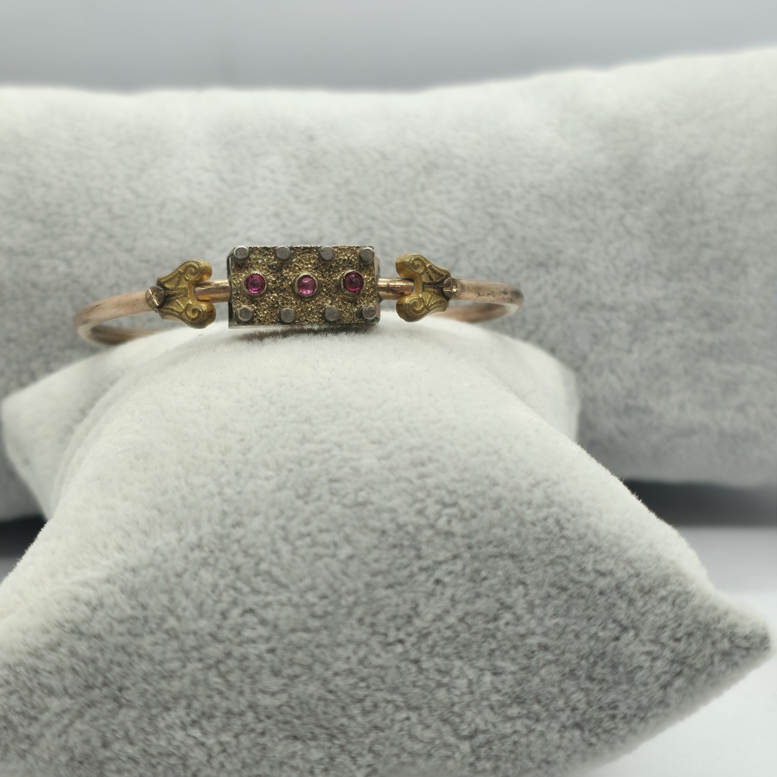 Victorian Style Gold Tone Hinged Bangle Bracelet w Red Stones Etruscan Revival
