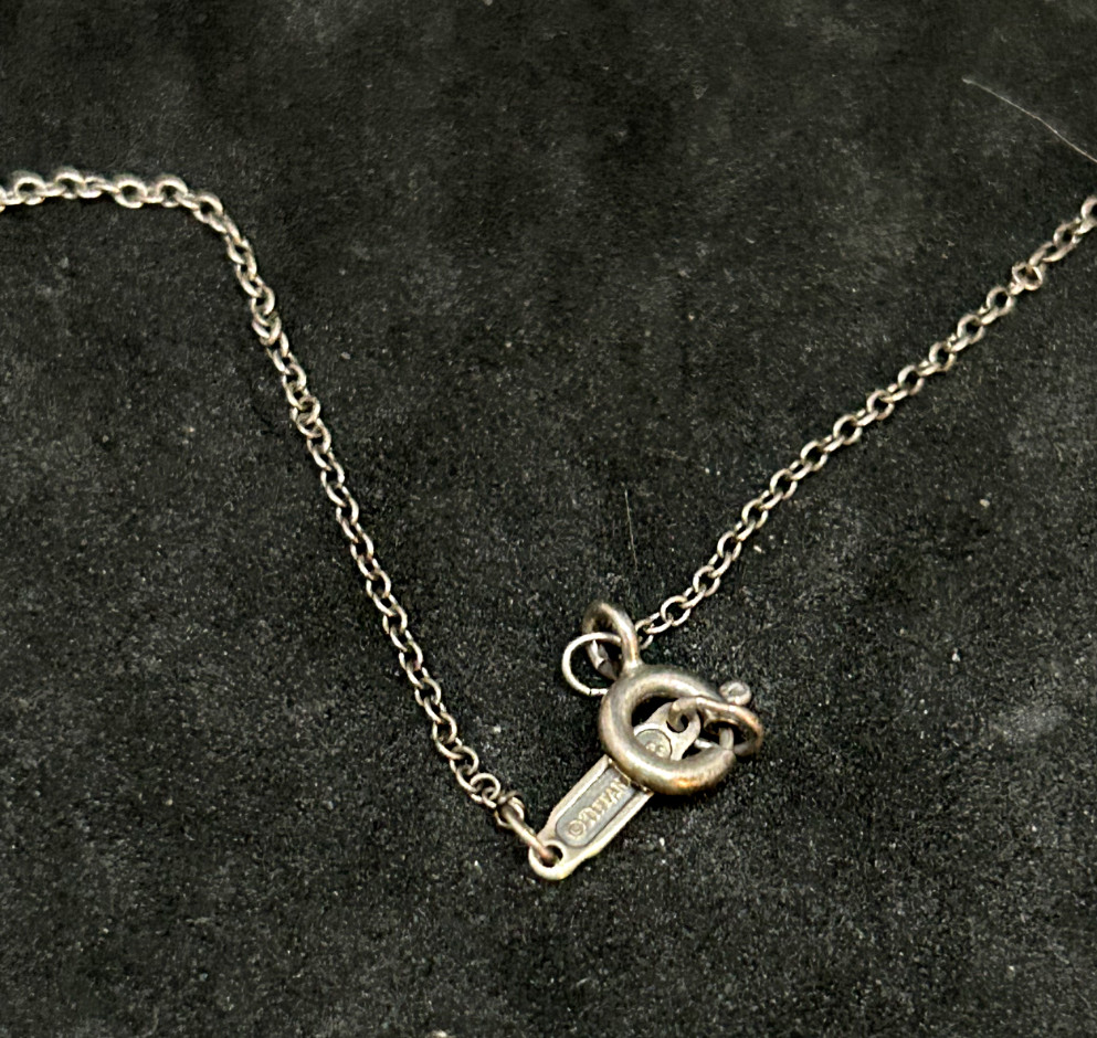 Tiffany & Co 925 Sterling 13.4mm Heart Pendant 1mm Chain Necklace – 2.54g
