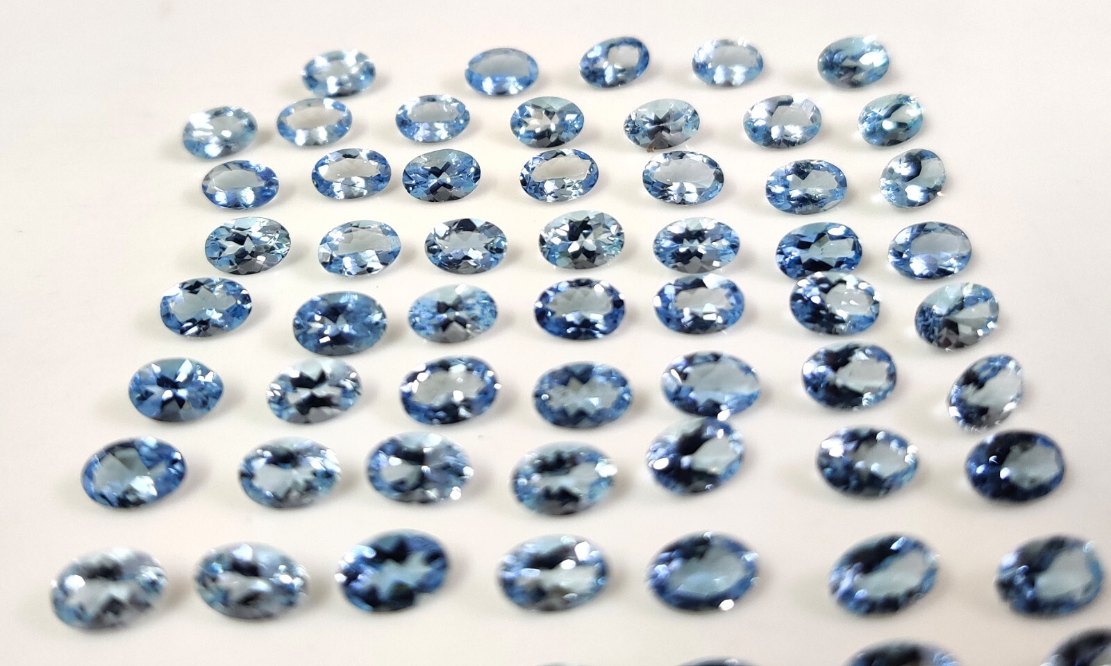 Natural Excellent Unheated Aquamarine Oval Cut 4X6 MM Wholesale Gemstone Lot