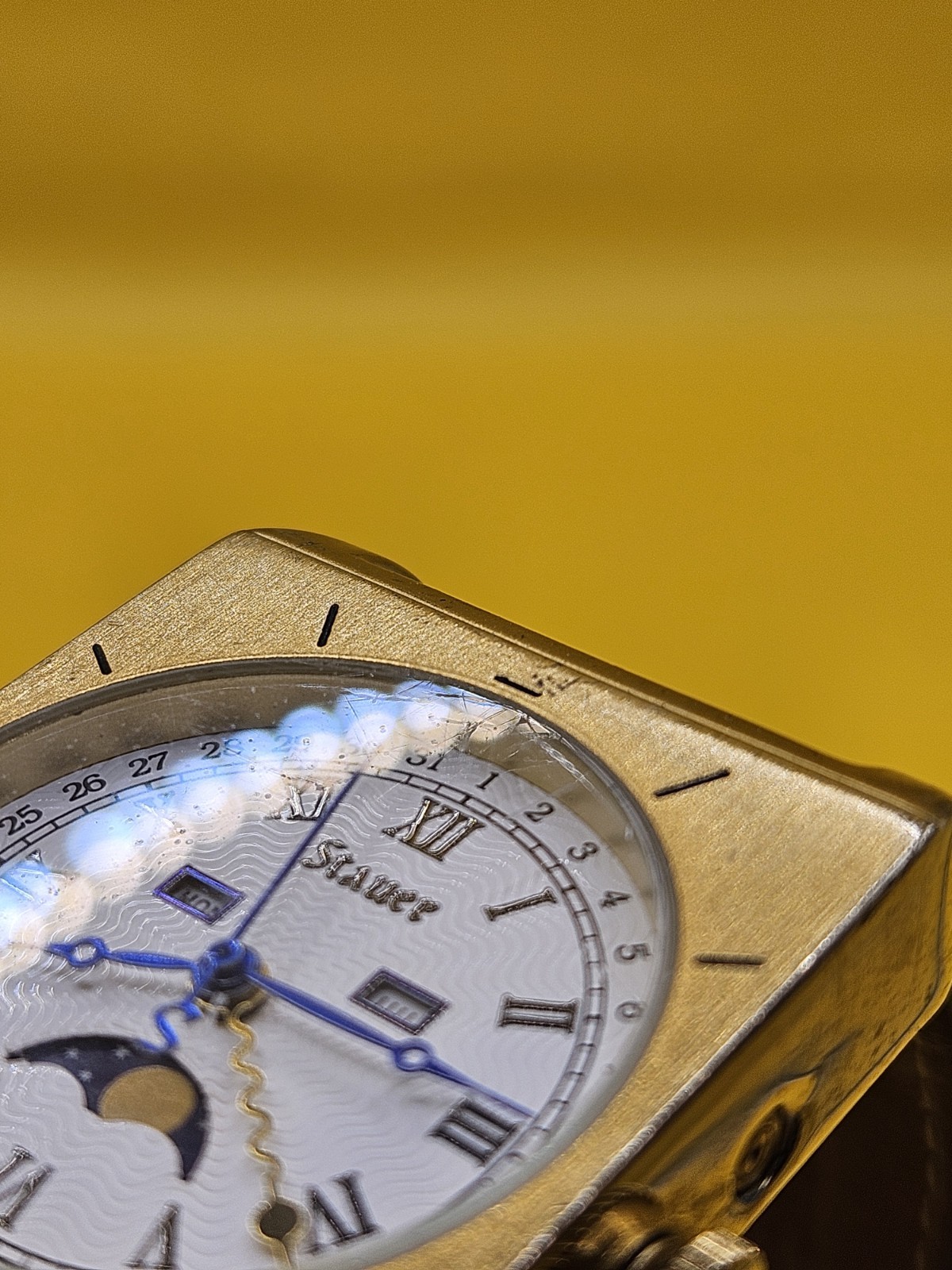 Stauer Moon Phase Quartz Day Date Watch Brown Leather Strap Gold Tone Non Work