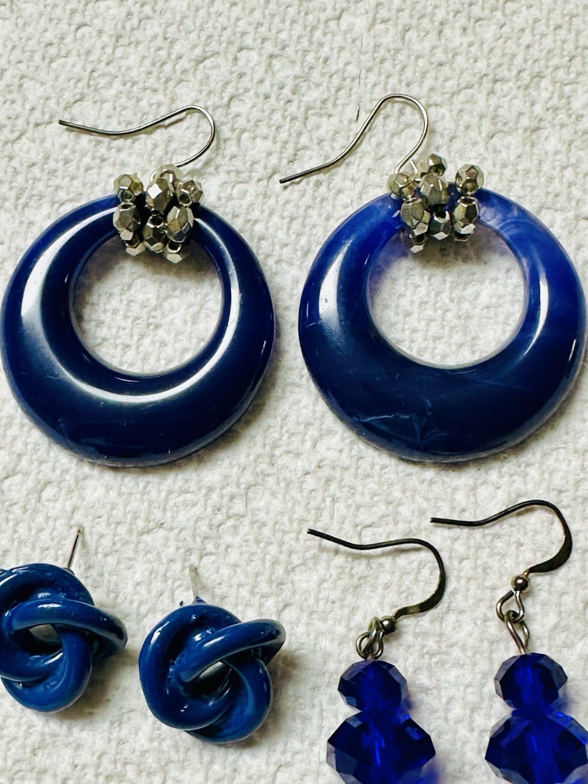Lot of 3 Navy Blue Lucite Enamel Glass Dangle Knot Post Pierced Earrings e508