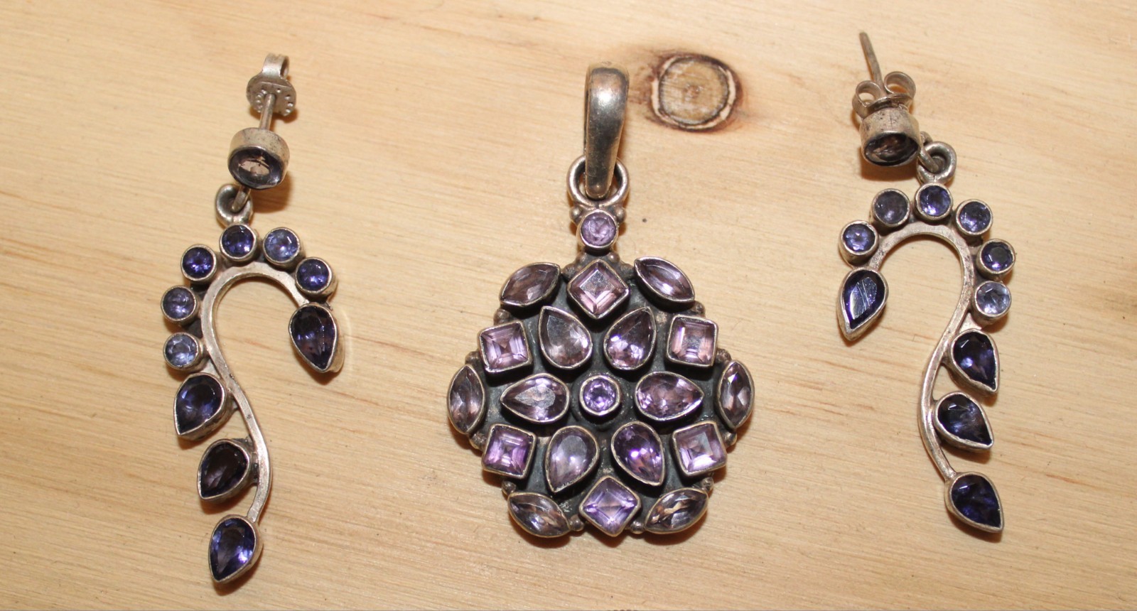 Pendant And Earrings 925 Silver , Marked 925 , Good Condition.
