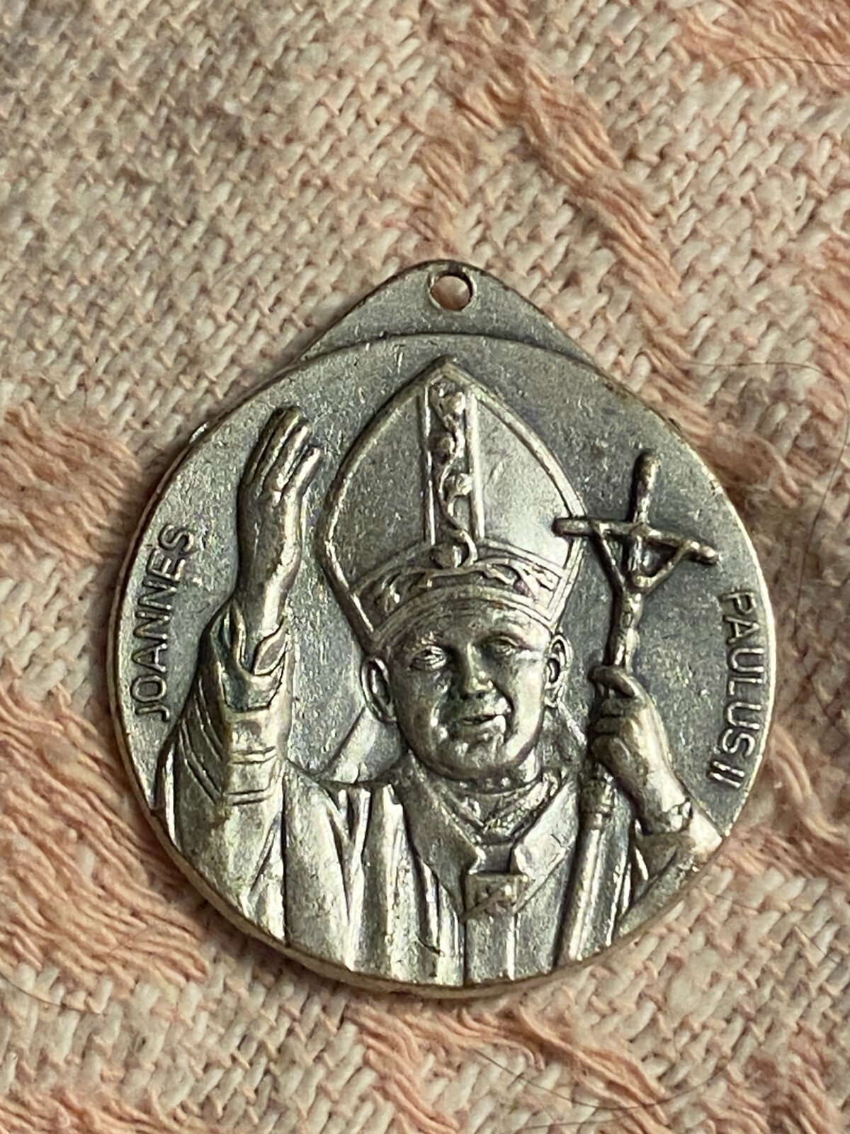 Vtg JOANNES PAULUS II John Paul Religious Medal Pendant Italy AD 2000 Catholic B