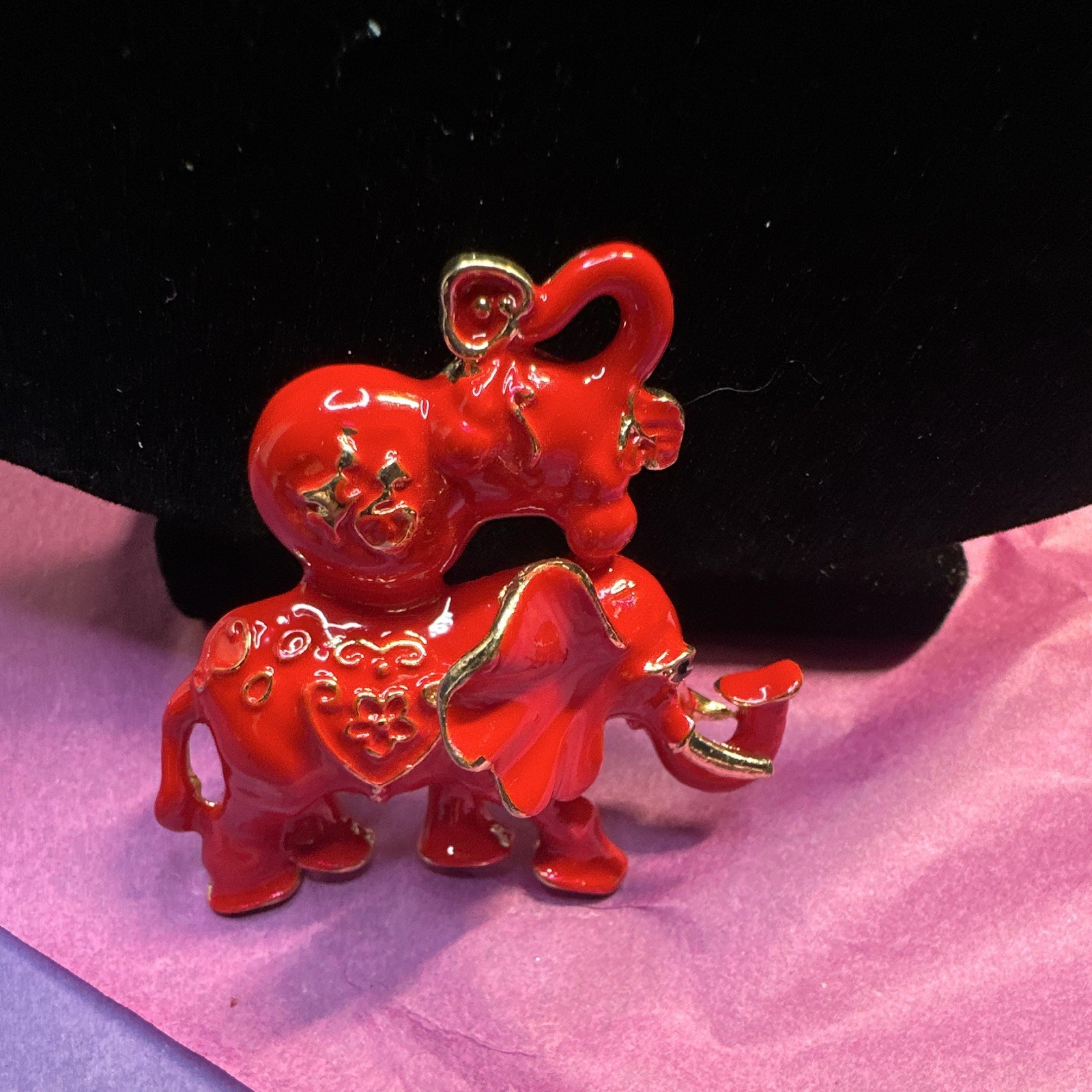 Red Enamel Elephant Brooch Pin Gold Tone Metal, Animals & Insects Theme