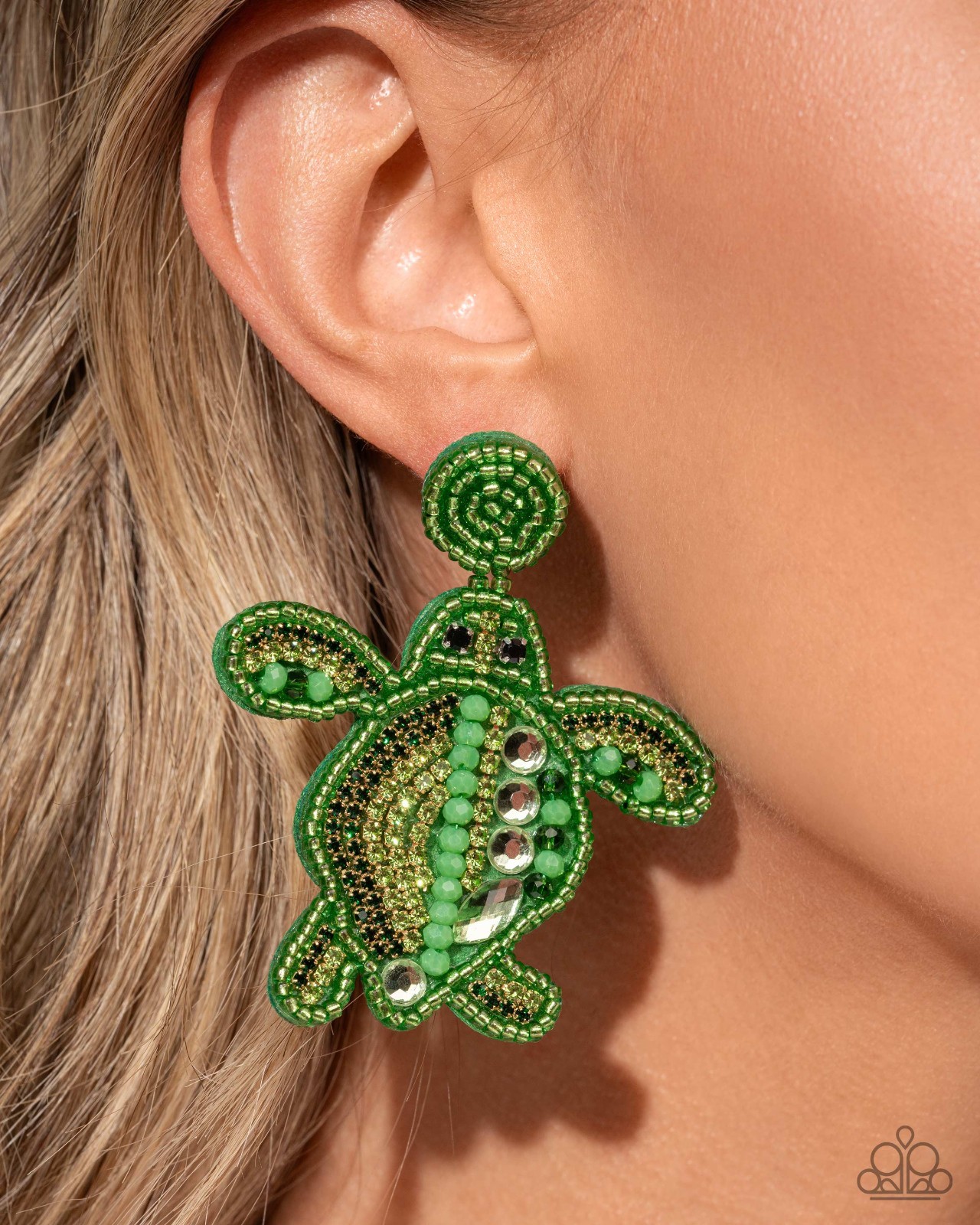 🐢 Paparazzi ~ Turtle Tapestry ~ Sea Turtle ~ Post Earrings ~ New 05/26 ~