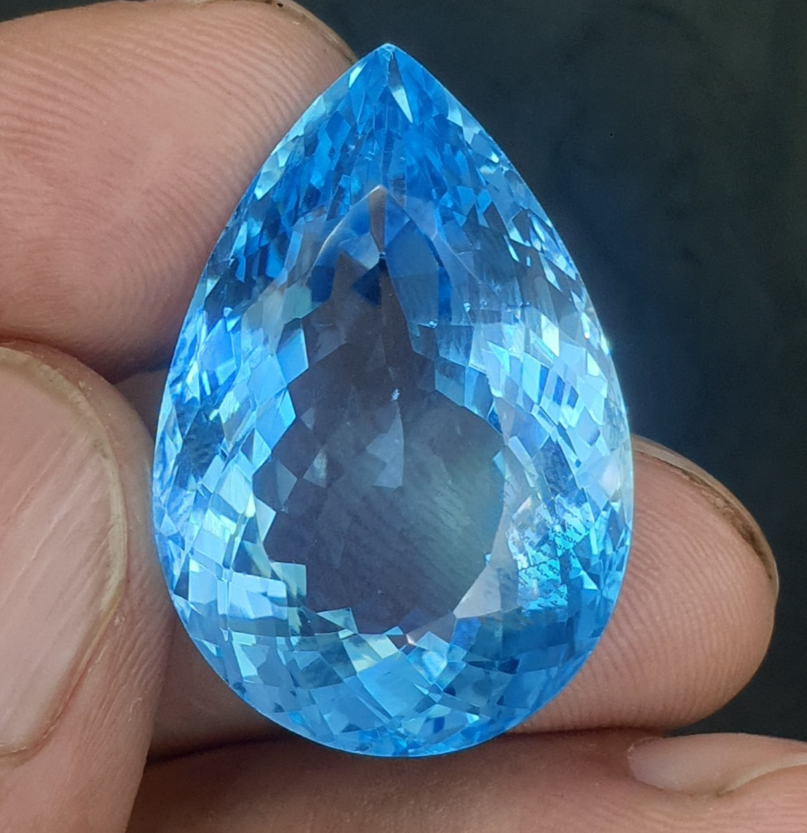 Elegant Swiss Blue Topaz Pear Cut Gemstone in Blue Color 59.40 ct