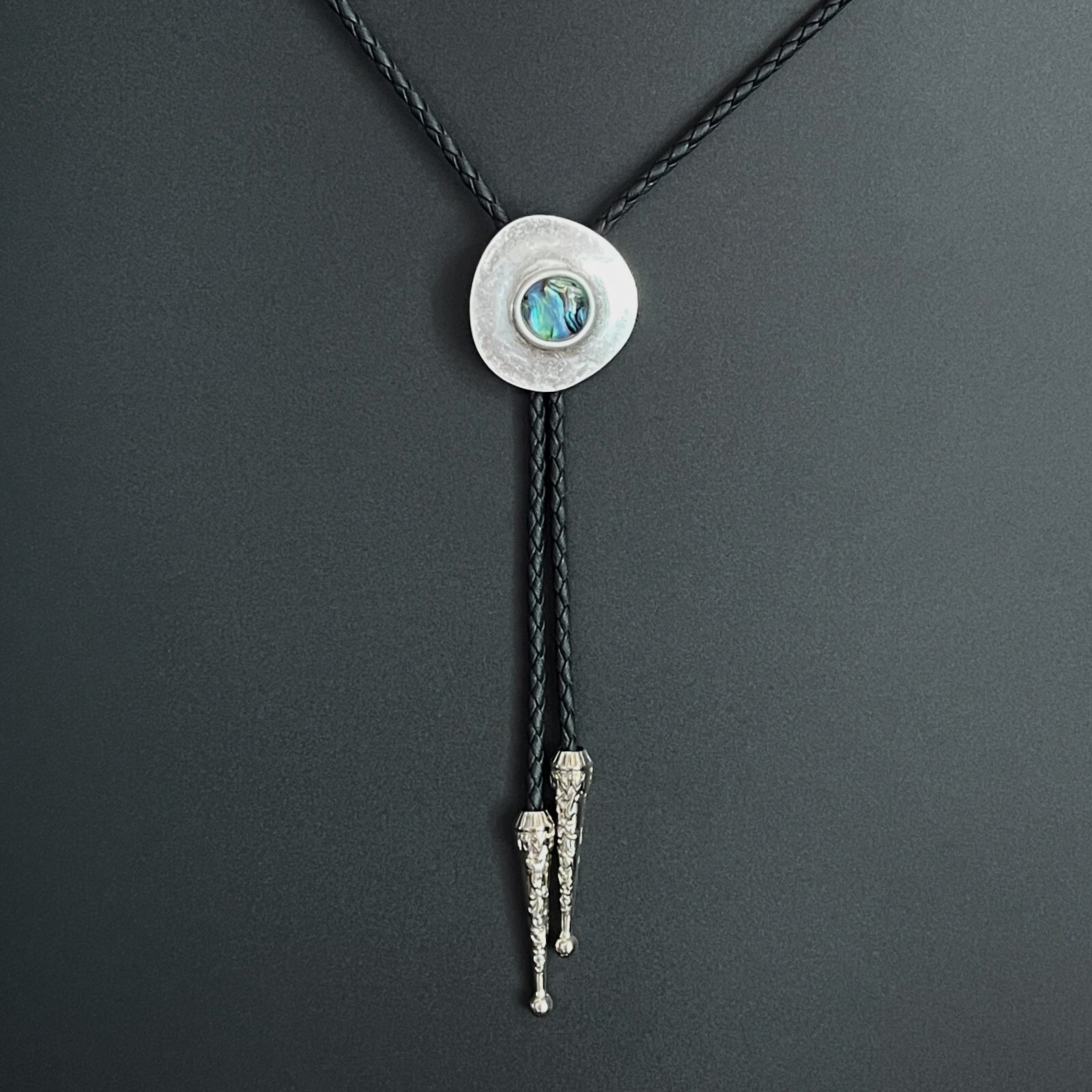 Vintage Silver Irregular Round Natural Abalone Shell Bolo Tie Western Necklace
