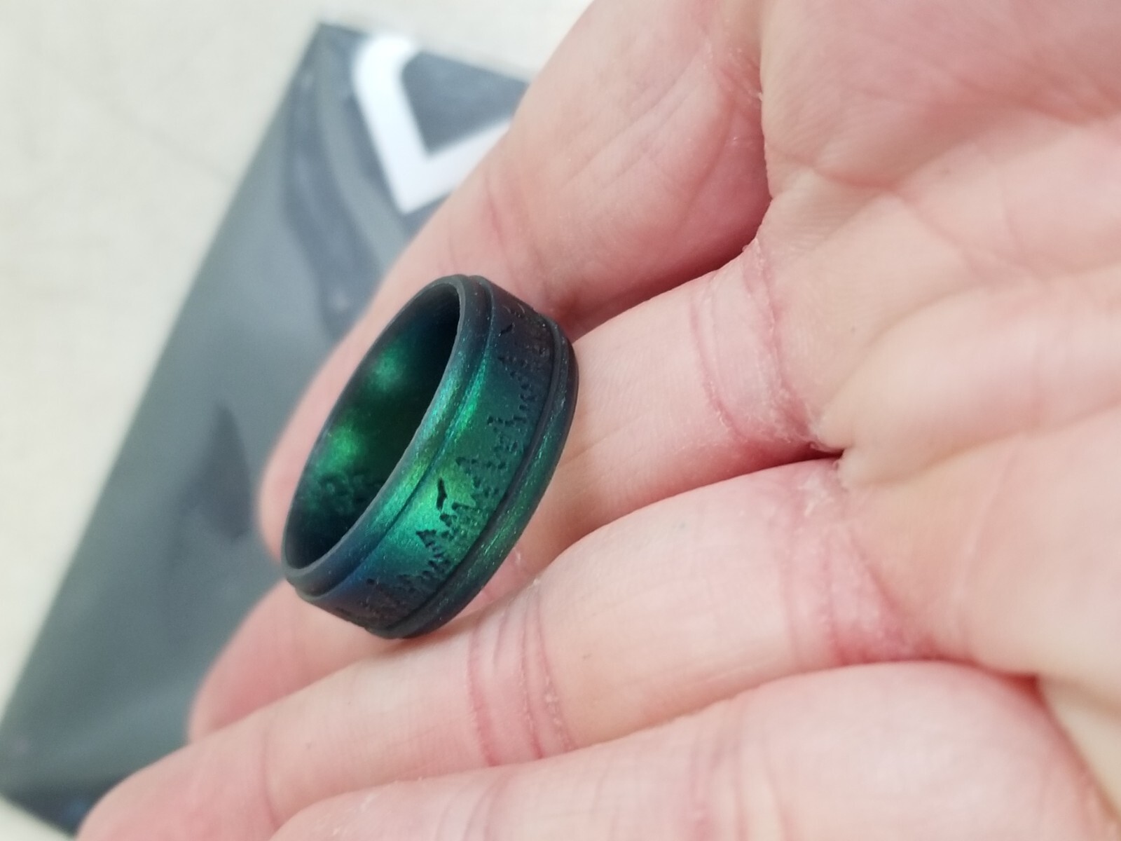 Knot Theory Engraved Silicone Ring – Enchanted Forest Green – Size 12