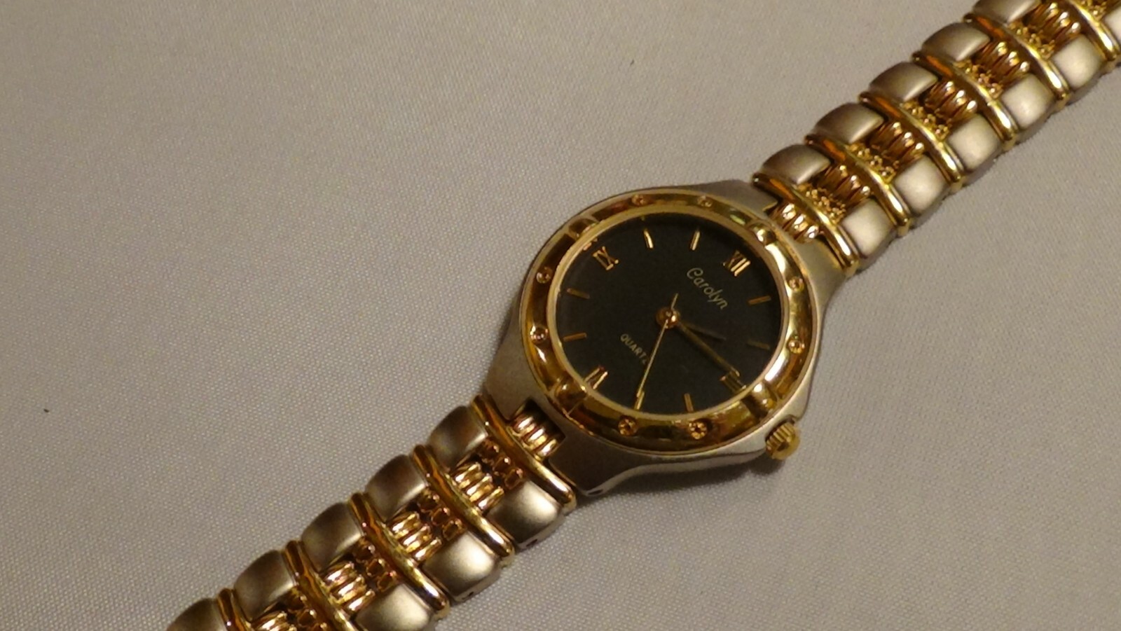 28mm 2 toned Carolyn watch quartz new battery