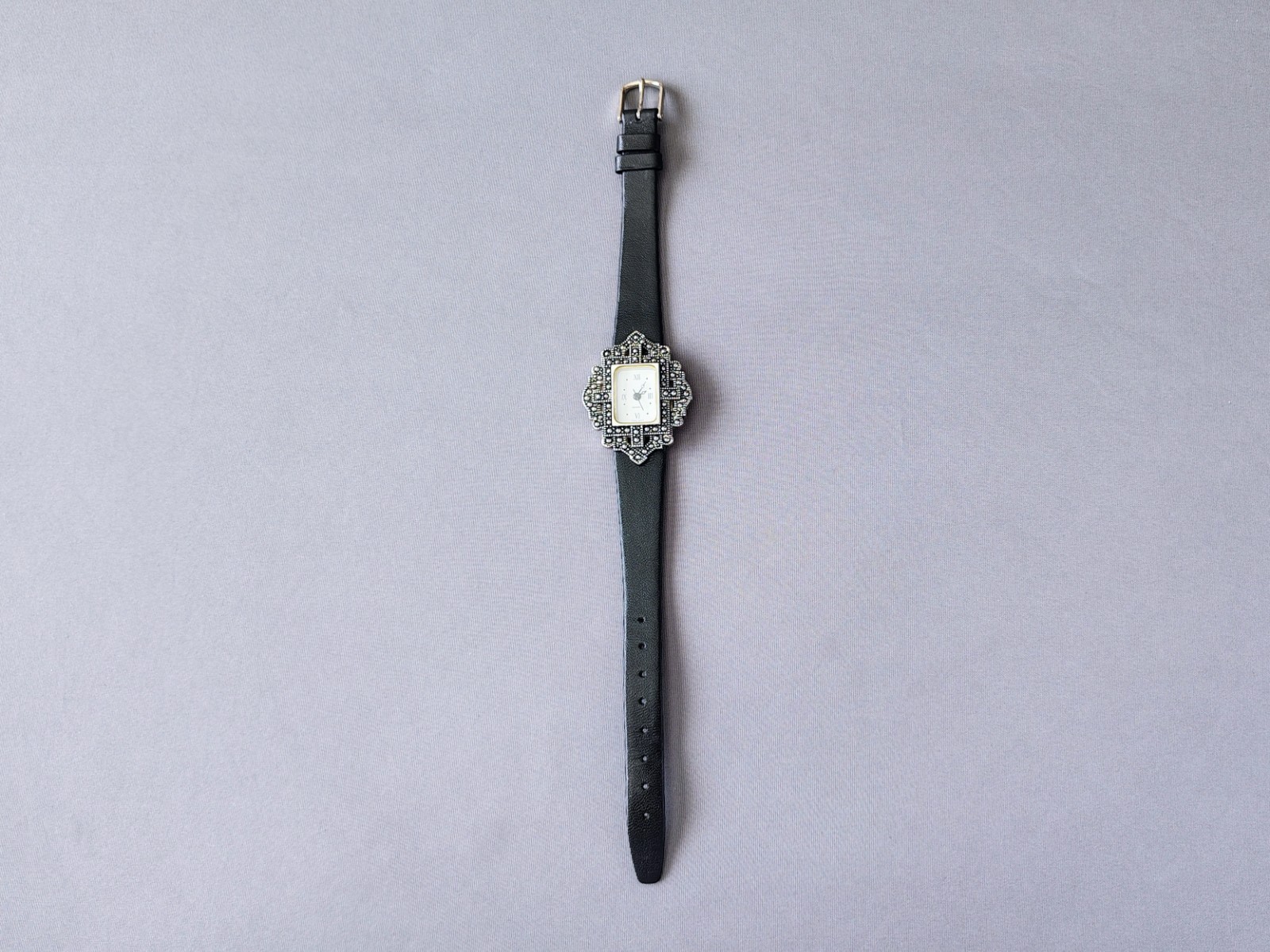 Vintage 1992 AVON ‘Victorian Time’ Watch Black Leather Band New Battery 6″-7.75″