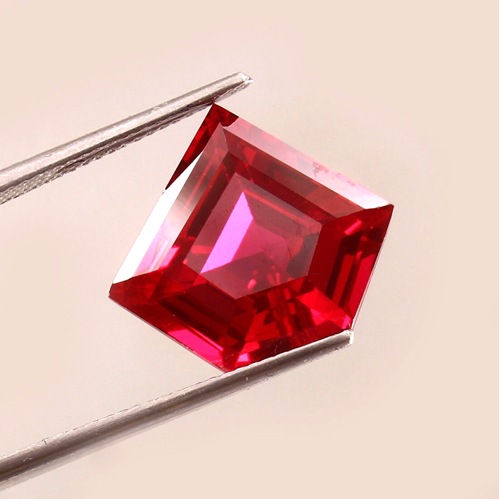AAA Natural Pigeon Red Mozambique Ruby Loose Pentagon Gemstone Cut 14×16 MM