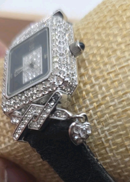 Victoria Wieck Crystal Wristwatch Rhinestones Leather & Suede Band New Battery