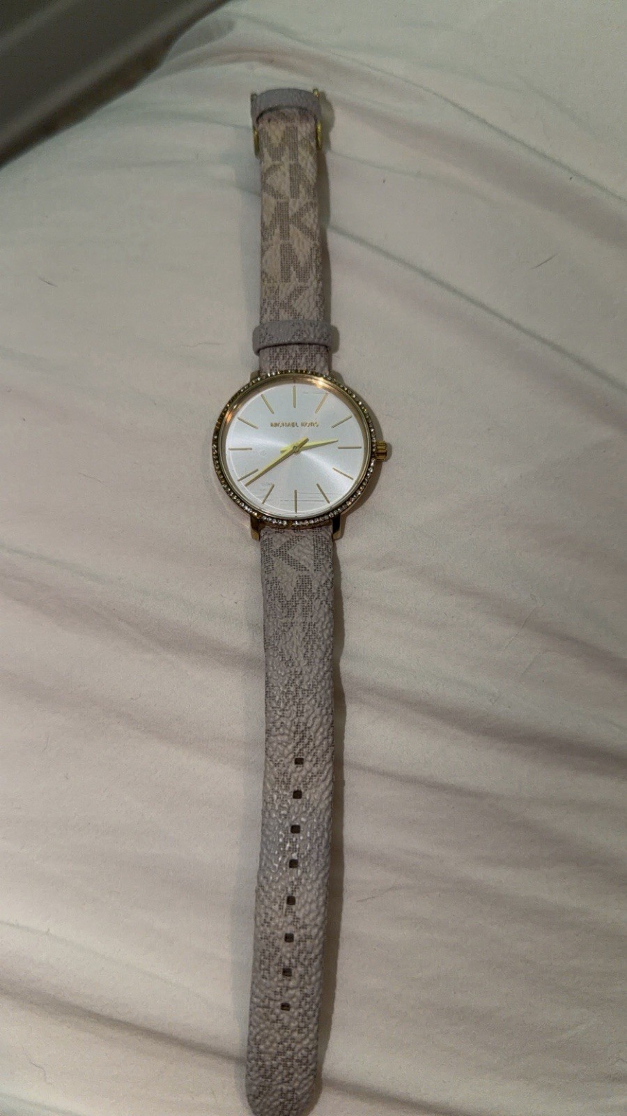 Michael Kors Women’s Analog Watch Gold Tone Case White Logo Dial Beige Leather