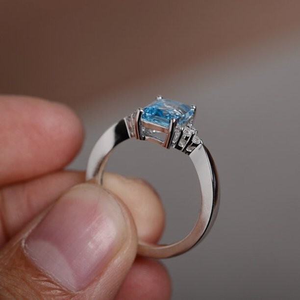Elegant Christmas Gifts Ring 2.1 CT Simulated Aquamarine Ring 925 Silver Plated