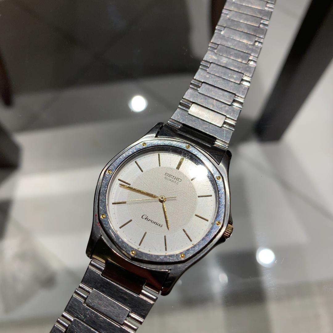SEIKO Chronos wristwatch, silver and gold, quartz movement, new battery replaced