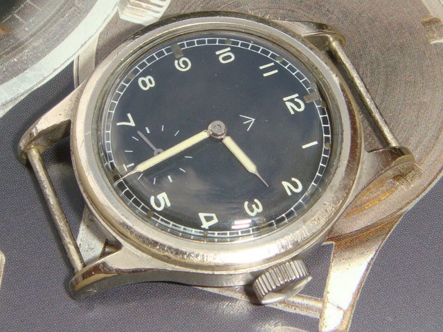 Record Dirty Dozen Military issue WWW WW2 vintage watch sterile dial full srvice