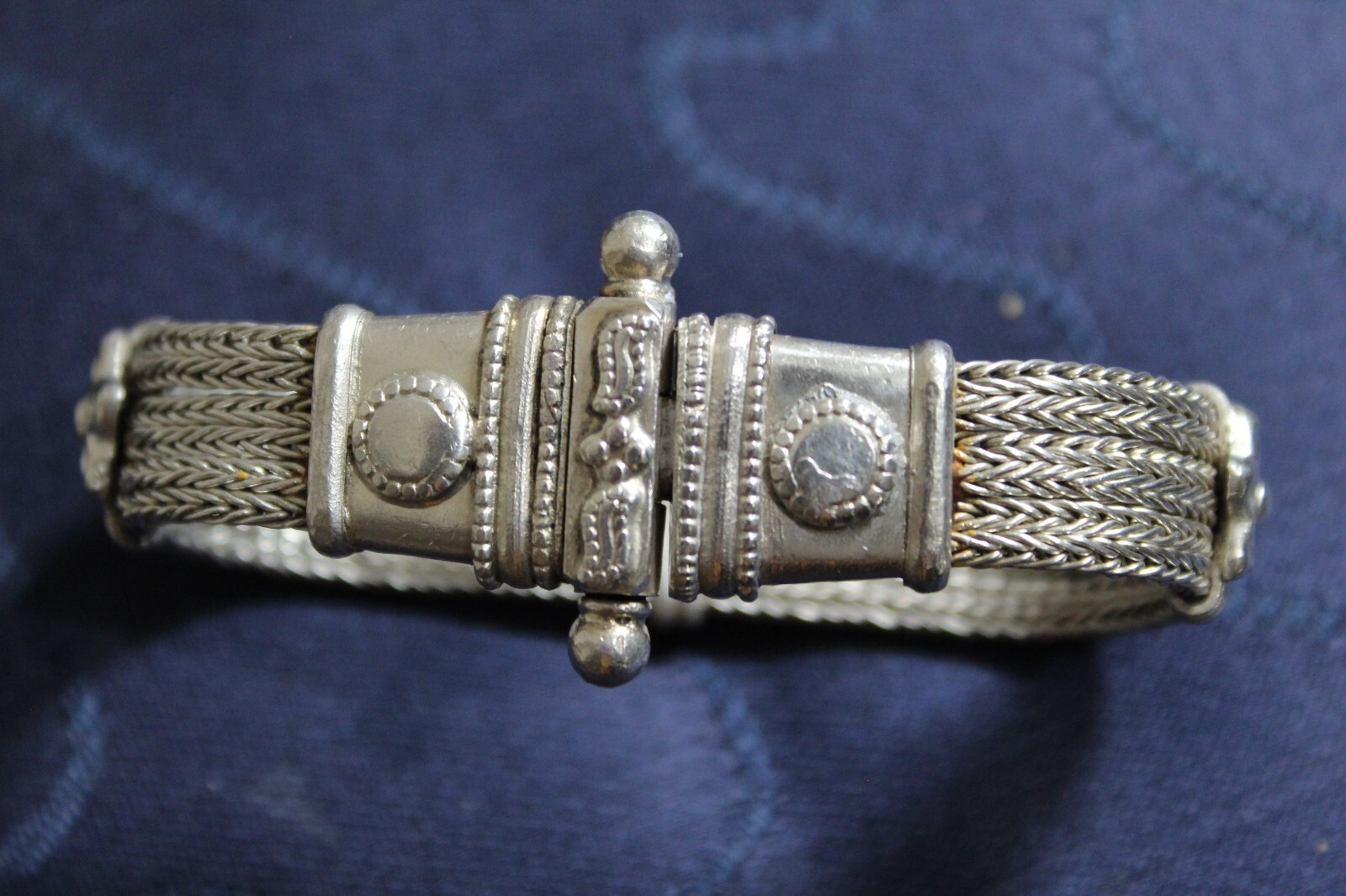 BALI ARTISAN DESAK SUARTI WOVEN 900 SILVER STAITON SCREW CLASP BRACELET 46g