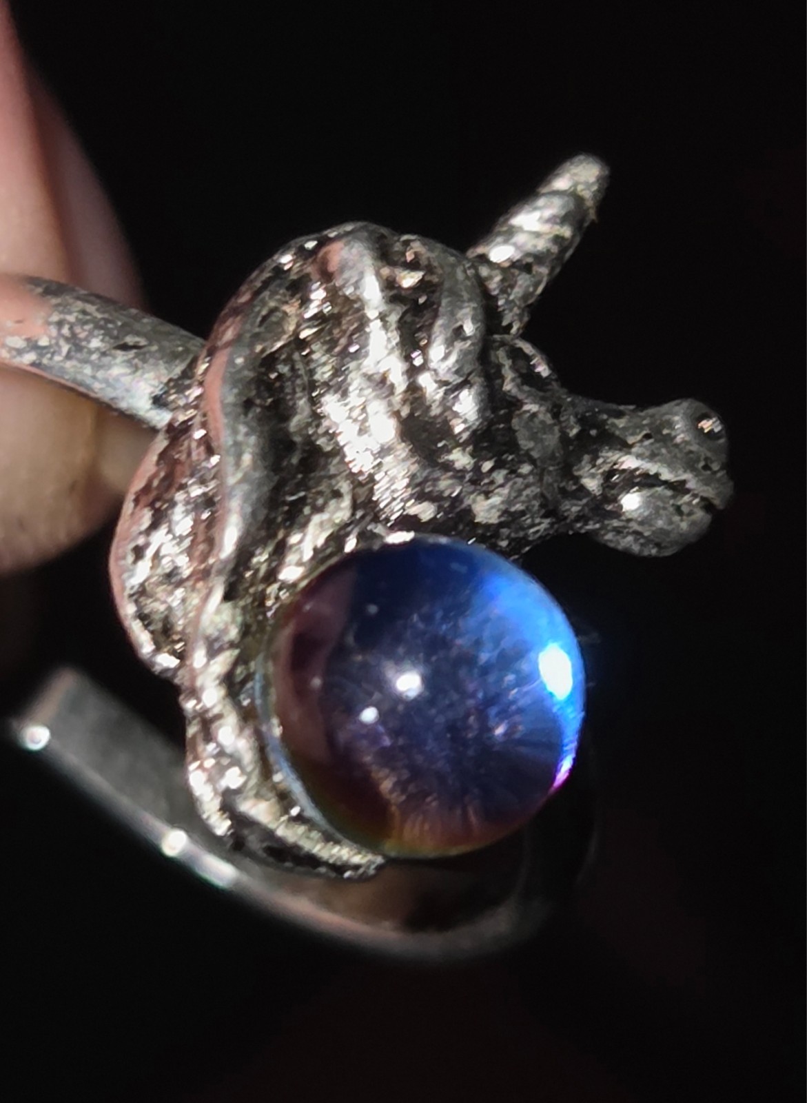 Women’s Ring Silver Toned Unicorn Head Holding a Large Iridescent Orb Adjustable