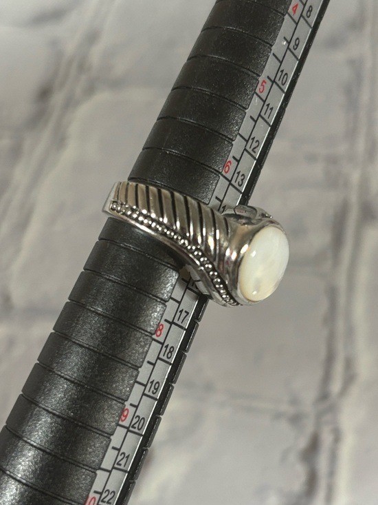 Silver Toned Moonstone Pearly Crystal Ring Size 7