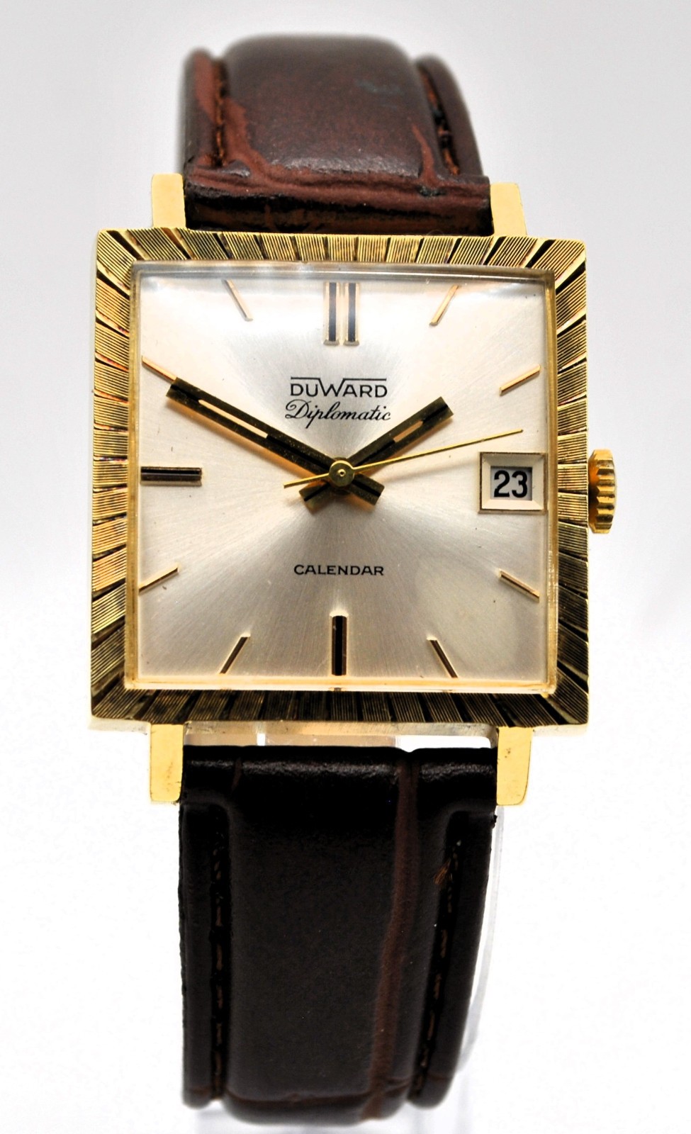Duward New old stock Diplomatic calendar manual wind gents’ gold-plated watch