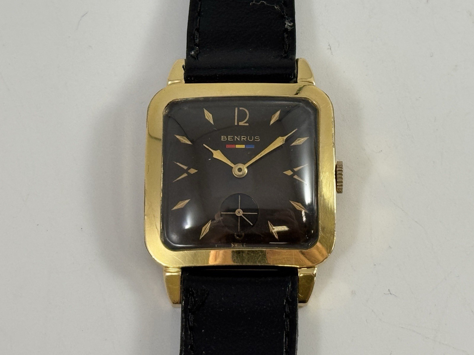 Vintage Benrus Manual Wind – 17 Jewel – 30mm – Runs, Needs Service